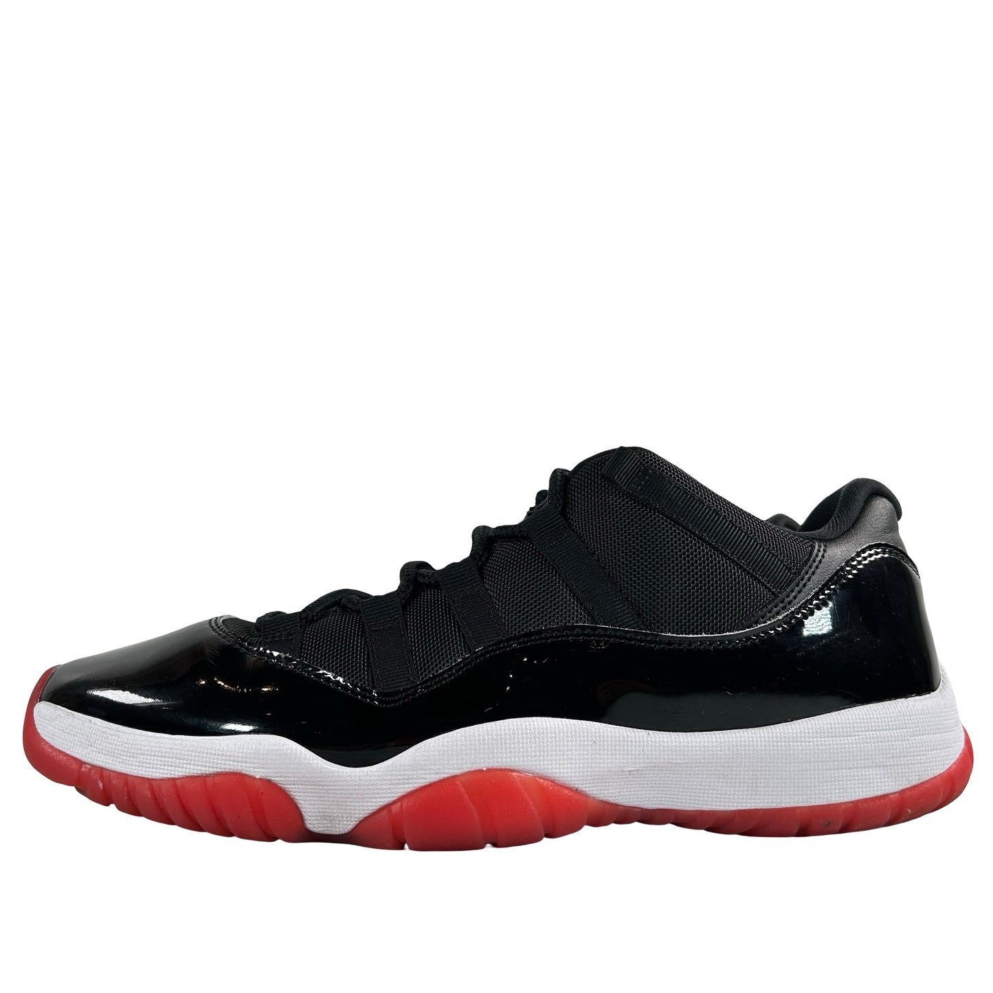 FV5104 006 Jordan 11 Retro Low Bred (2025) - 11 M (Used) (No Box)
