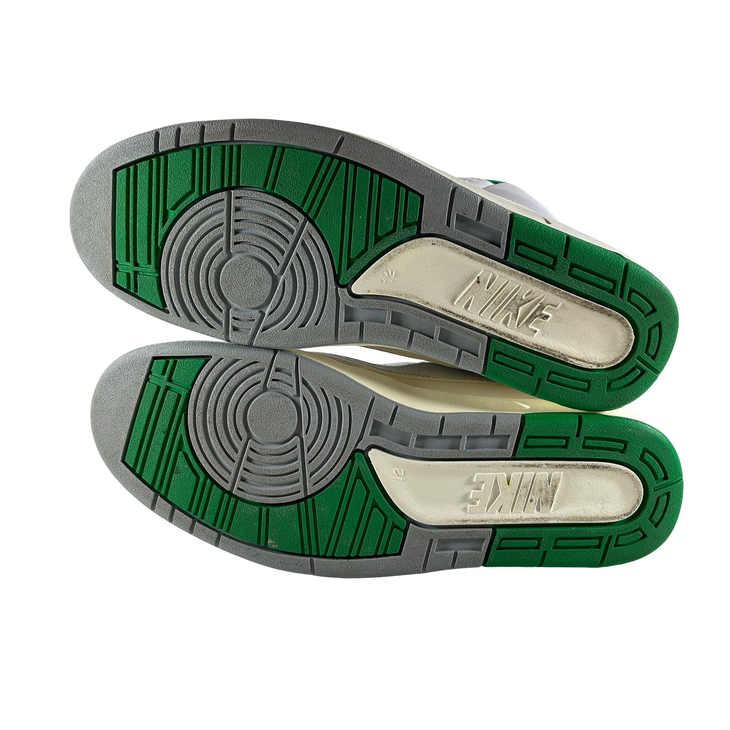 DR8884 103 Jordan 2 Retro Lucky Green - 12 M (Used) (Replace Box)