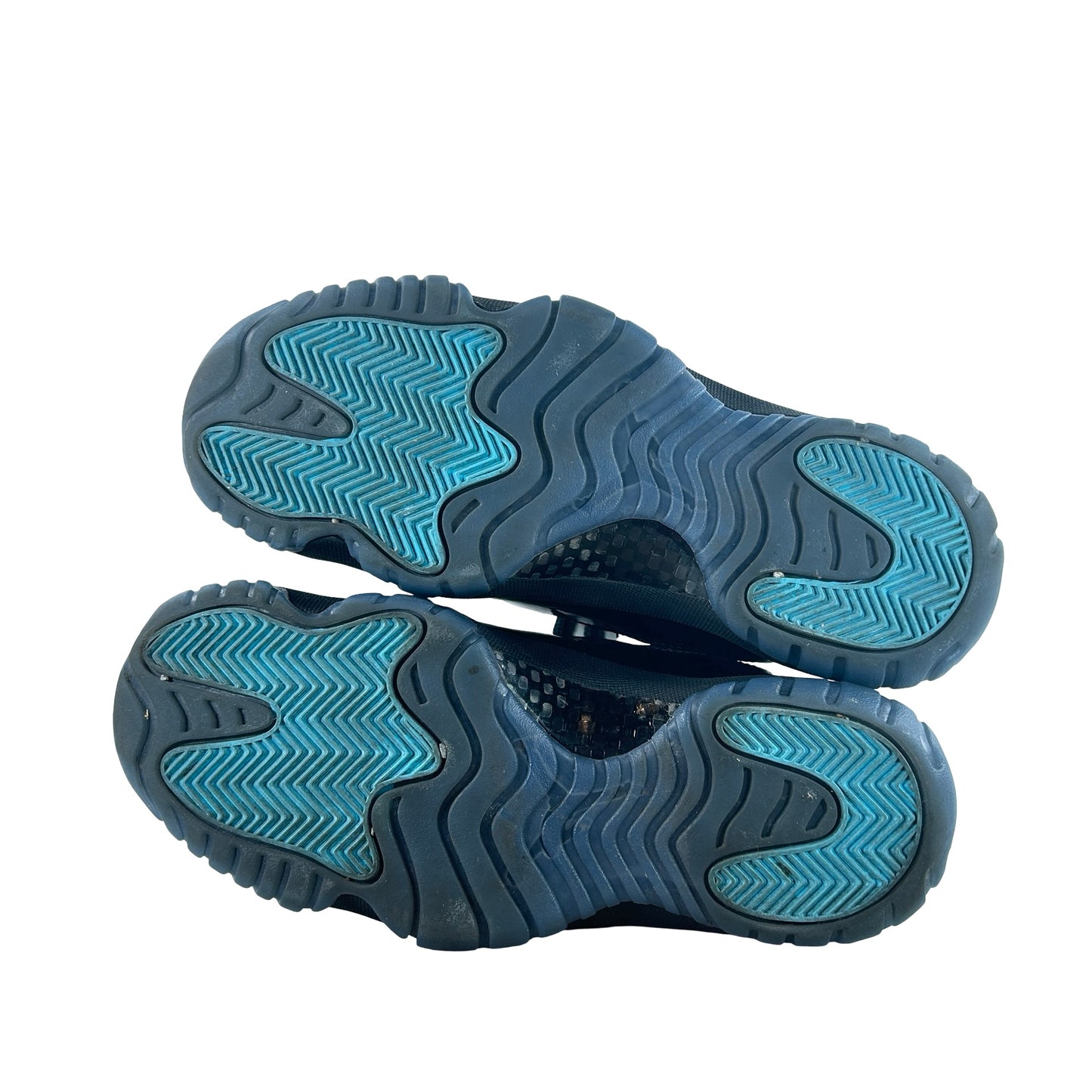 CT8012 047 Jordan 11 Retro Gamma Blue (2025) [USED] - 8 M (Used7)