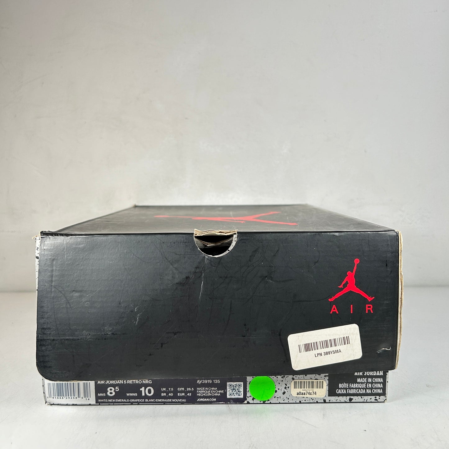 AV3919 135 Jordan 5 Retro Grape Fresh Prince [USED] - 8.5 M (Used)