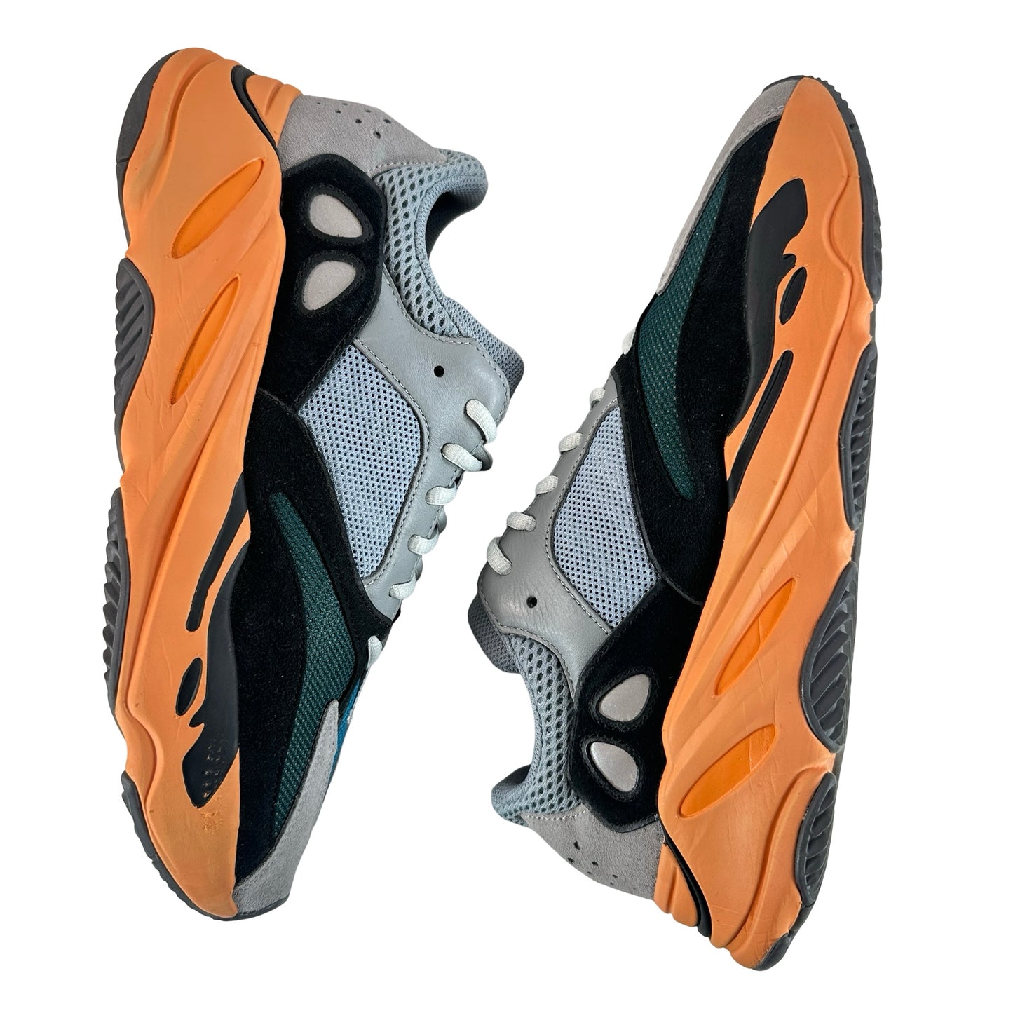 GW0296 Yeezy 700 Wash Orange [USED] - 11 M (Used)