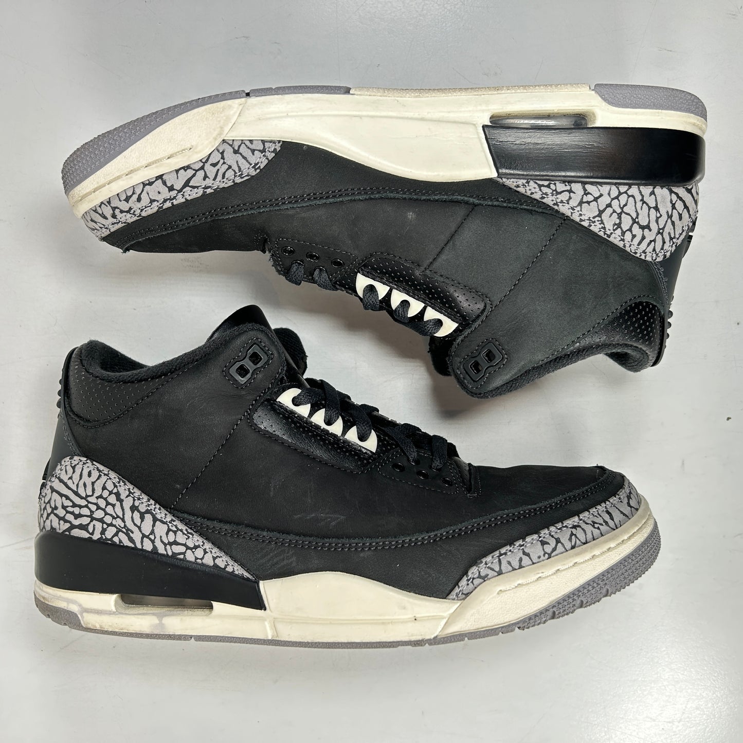 CK9246 001 Jordan 3 Retro Off Noir (W) [USED] - 12 W (Used) (No Box)