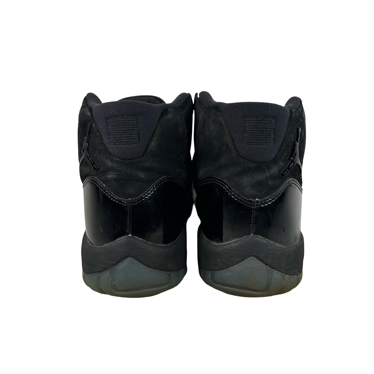 378037 005 Jordan 11 Retro Cap and Gown [USED] - 9.5 M (Used)