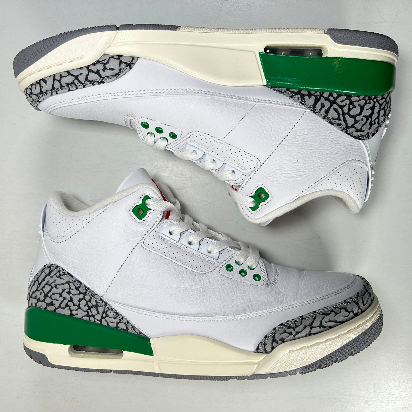 CK9246 136 Jordan 3 Retro Lucky Green (W) [USED] - 10 W (Used)