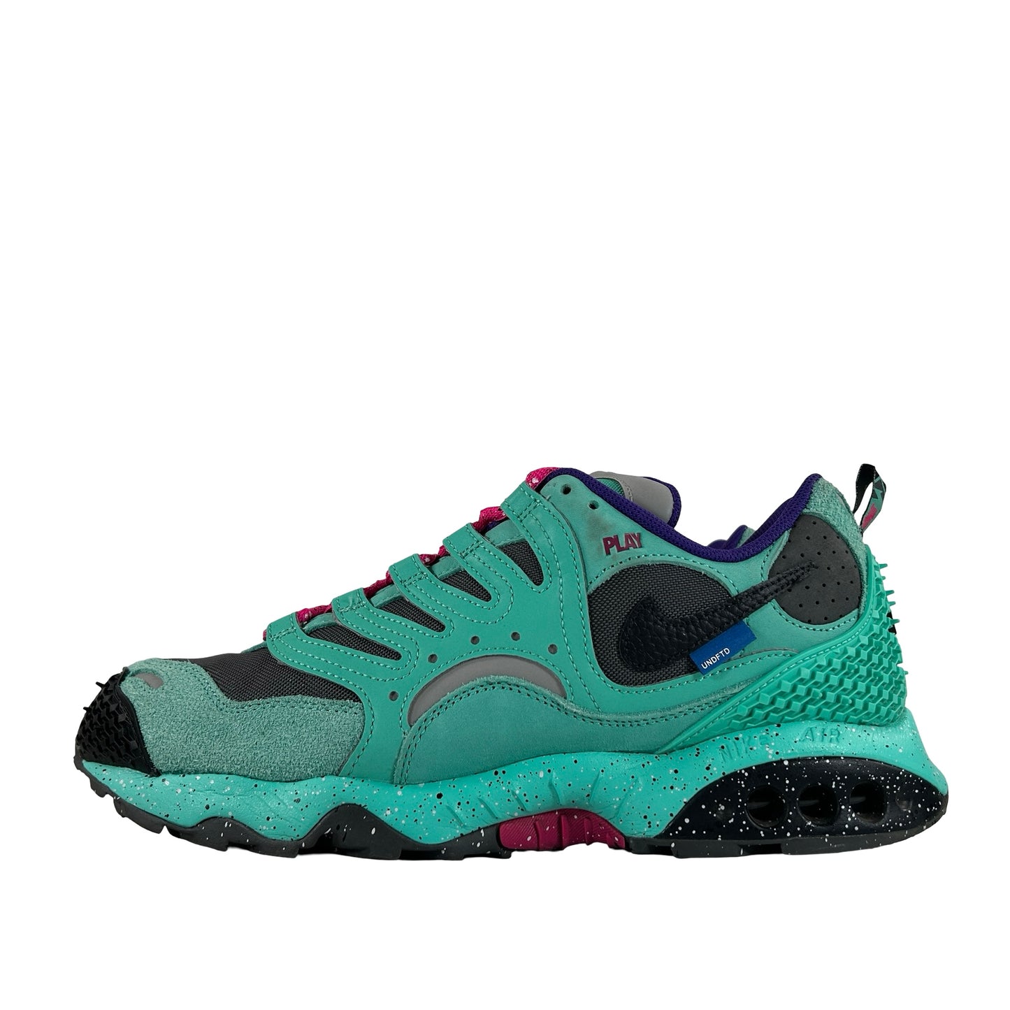 FN7546 301 Nike Air Terra Humara Undefeated Light Menta [USED] - 10.5 M (Used)