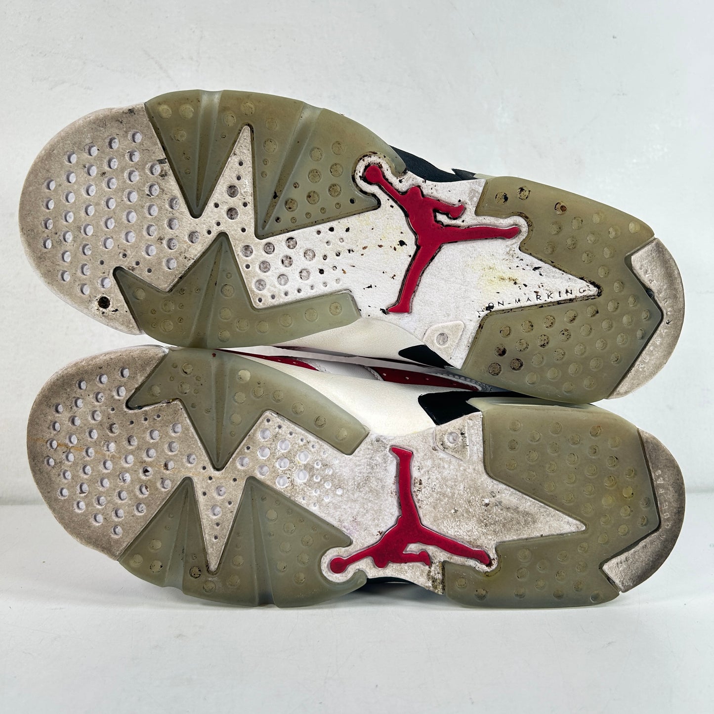 384665 106 Jordan 6 Retro Carmine (2021) (GS) [USED] - 4 Y (Used)