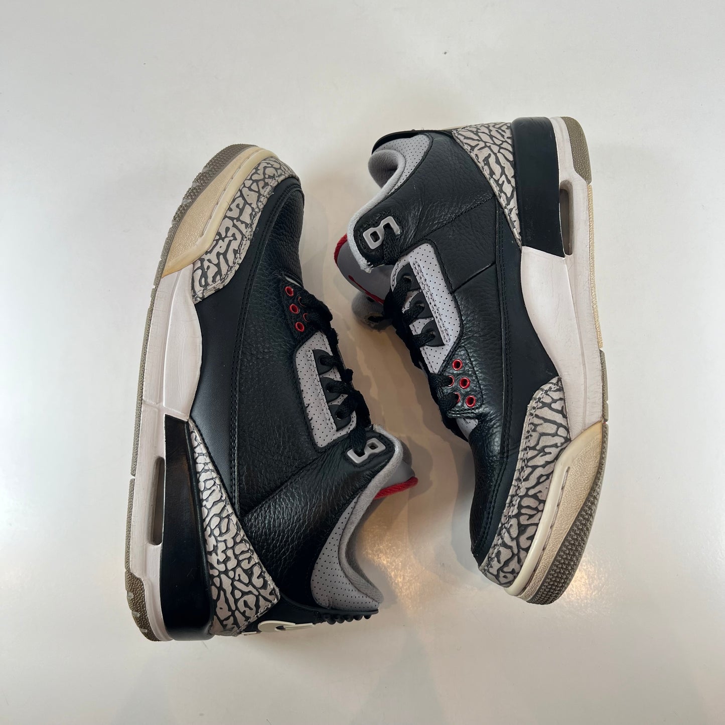 854262 001 Jordan 3 Black Cement 2018 [USED] - 7.5 M (Used)