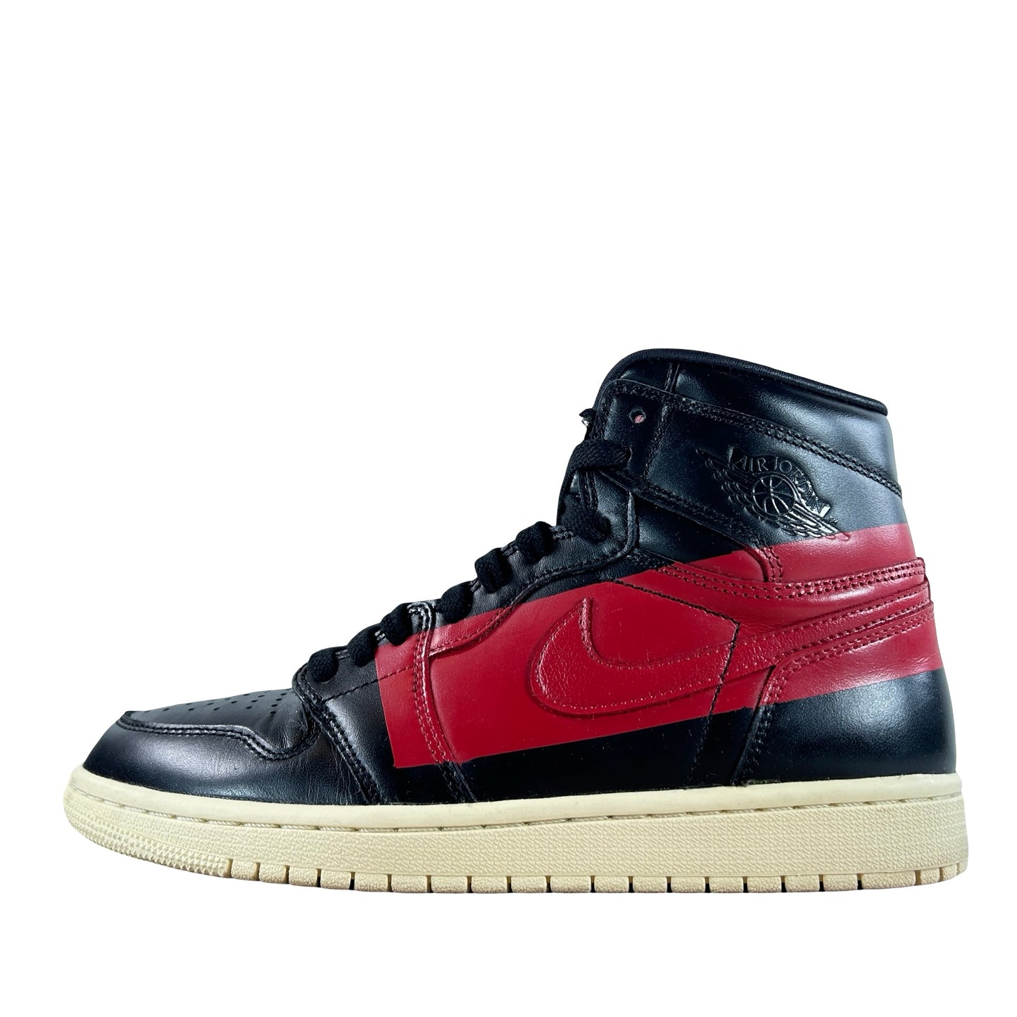 BQ6682 006 Jordan 1 Retro High OG Defiant Couture [USED] - 8 M (Used)