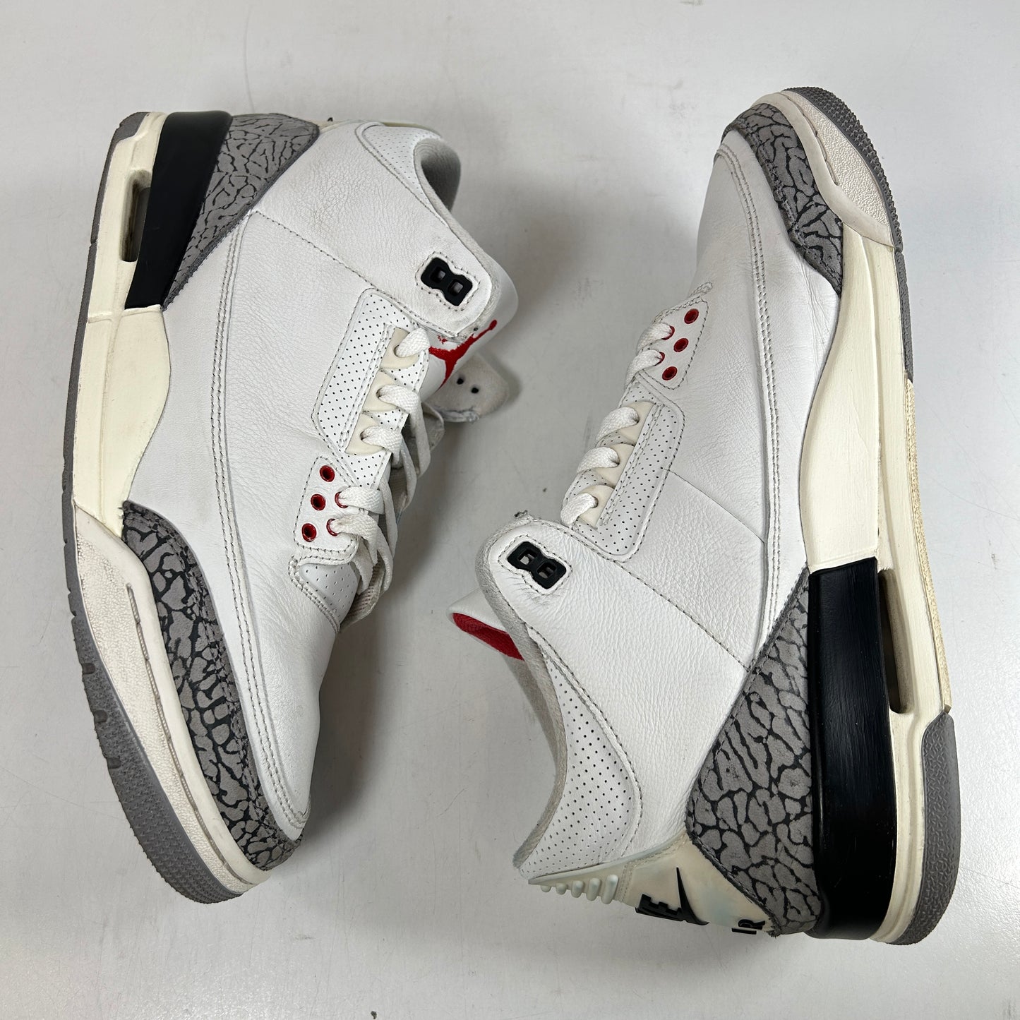 DN3707 100 Jordan 3 Retro White Cement Reimagined [USED] - 11 M (Used5)