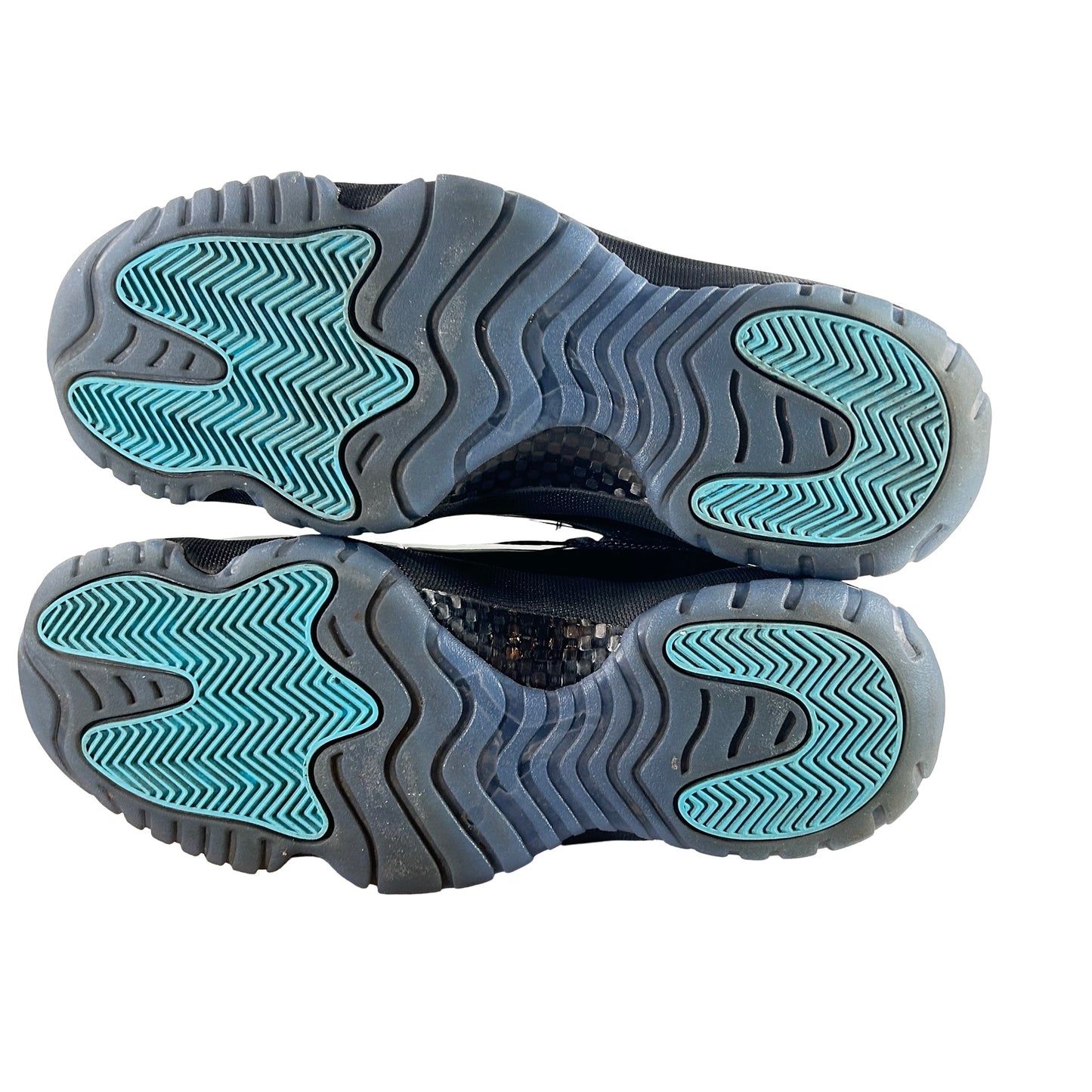 CT8012 047 Jordan 11 Retro Gamma Blue (2025) [USED] - 9.5 M (Used15)