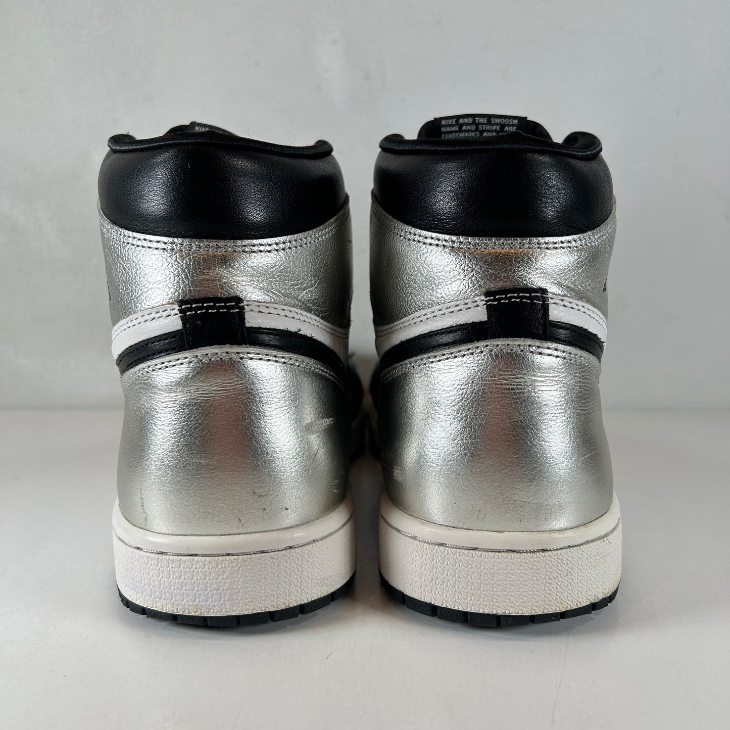 CD0461 001 Jordan 1 Retro High Silver Toe (Women's) [USED] - 12 W (Used3)