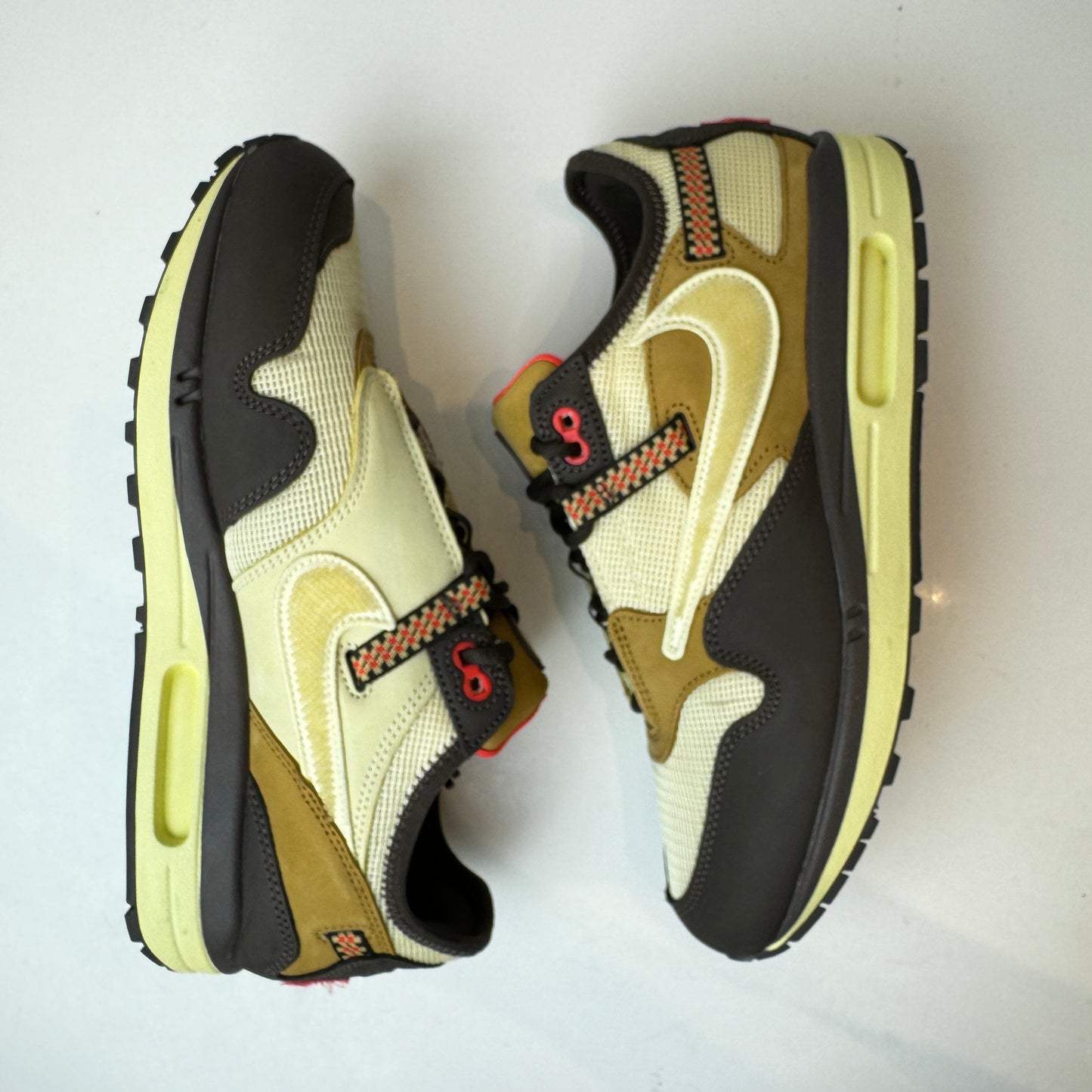 DO9392 200 Nike Air Max 1 Travis Scott Brown [USED] - 11 M (VNDS)