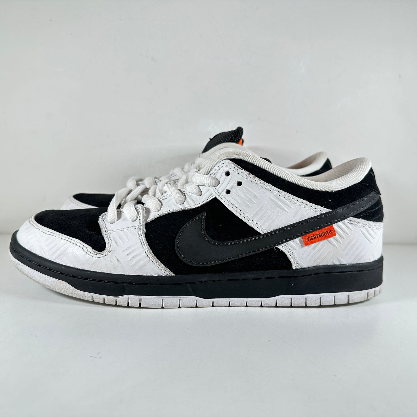 FD2629 100 Nike SB Dunk Low TIGHTBOOTH [USED] - 10.5 M (Used)