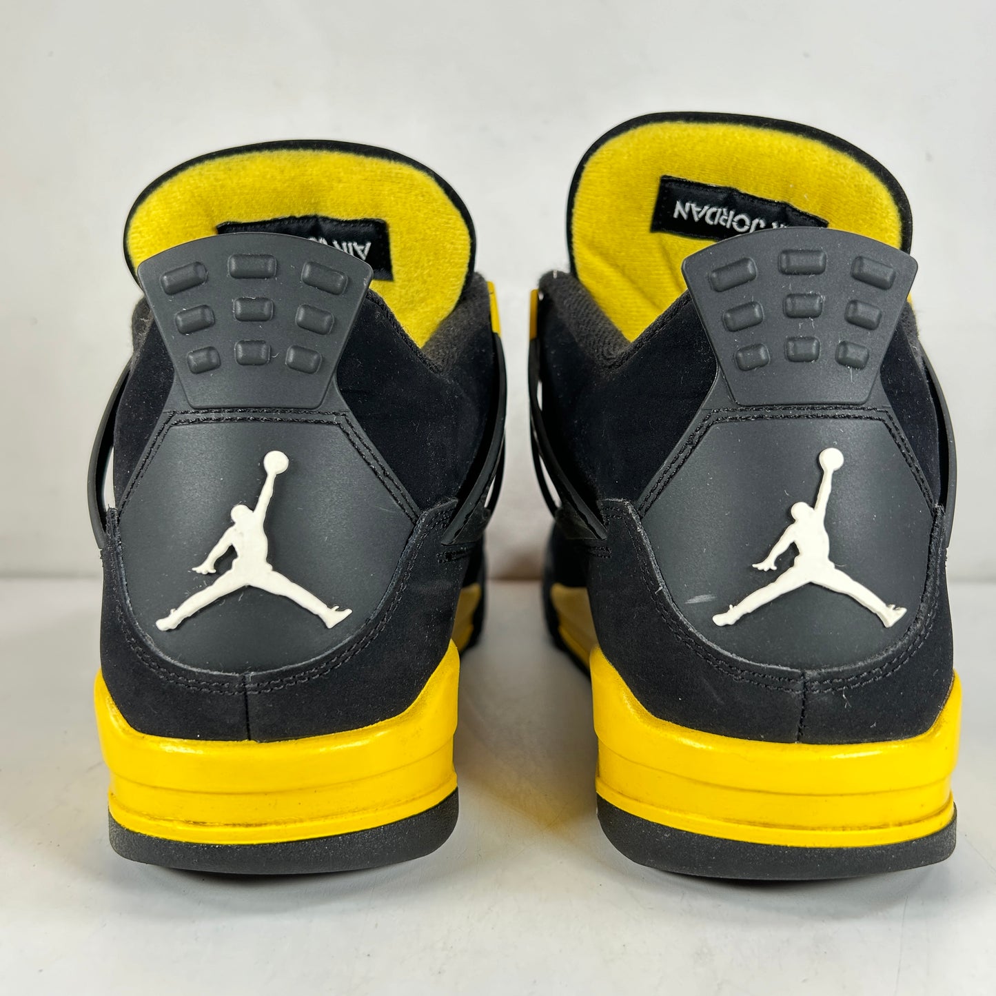 DH6927 017 Jordan 4 Retro Thunder [USED] - 10 M (Used2)