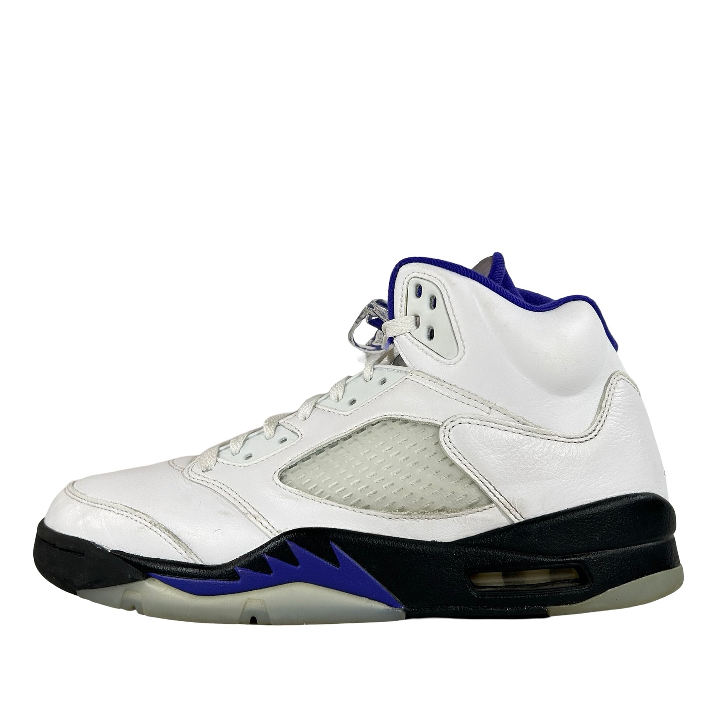 DD0587 141 Jordan 5 Retro Oscuro Concordia