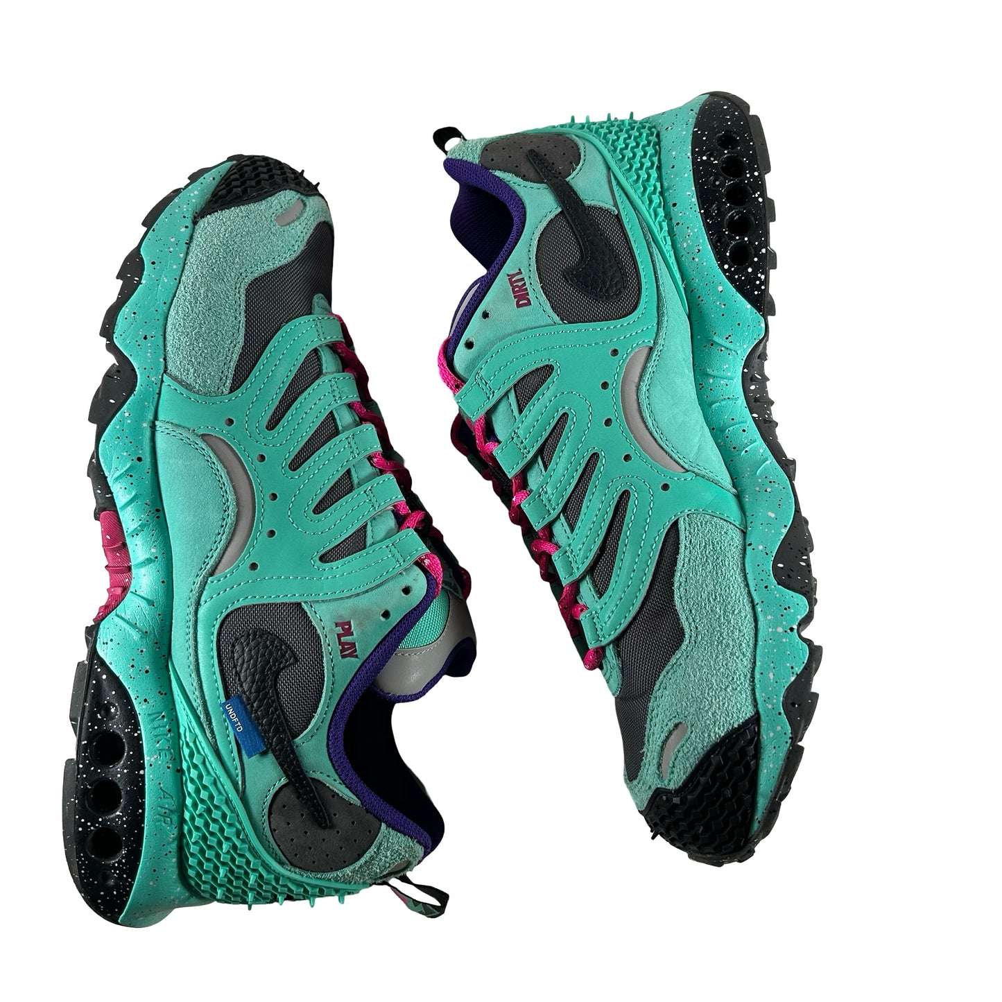 FN7546 301 Nike Air Terra Humara Undefeated Light Menta [USED] - 10.5 M (Used)