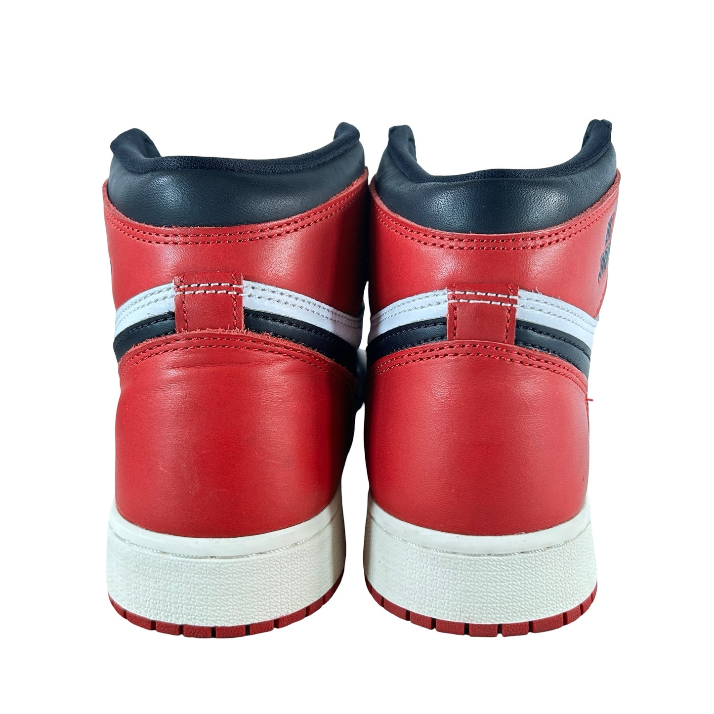 FD1437 106 Jordan 1 Retro High OG Black Toe Reimagined (GS) - 7 Y (Used2)