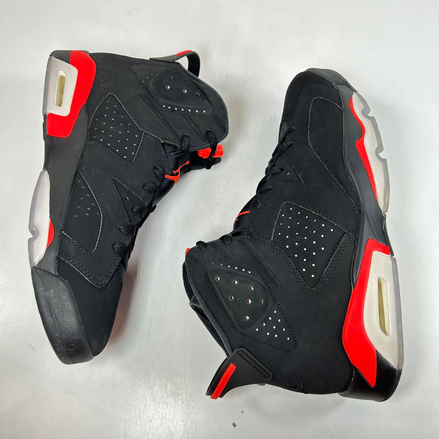 384664 060 Jordan 6 Infrared [USED] - 11.5 M (Used)