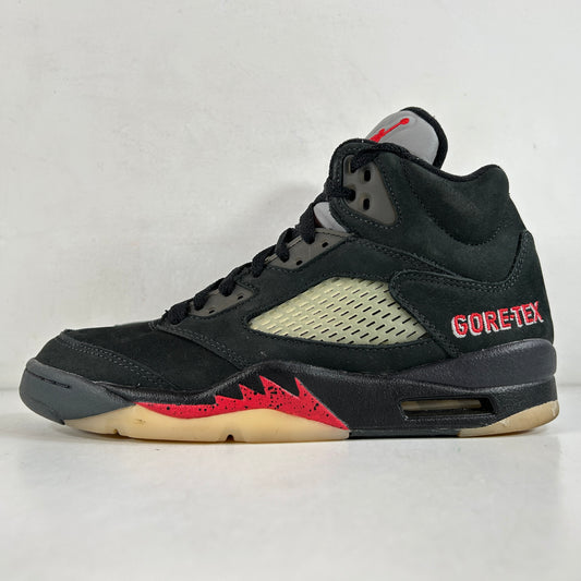 DR0092 001 Jordan 5 Retro Gore-Tex Off Noir (Women's) [USED] - 8.5 W (Used)