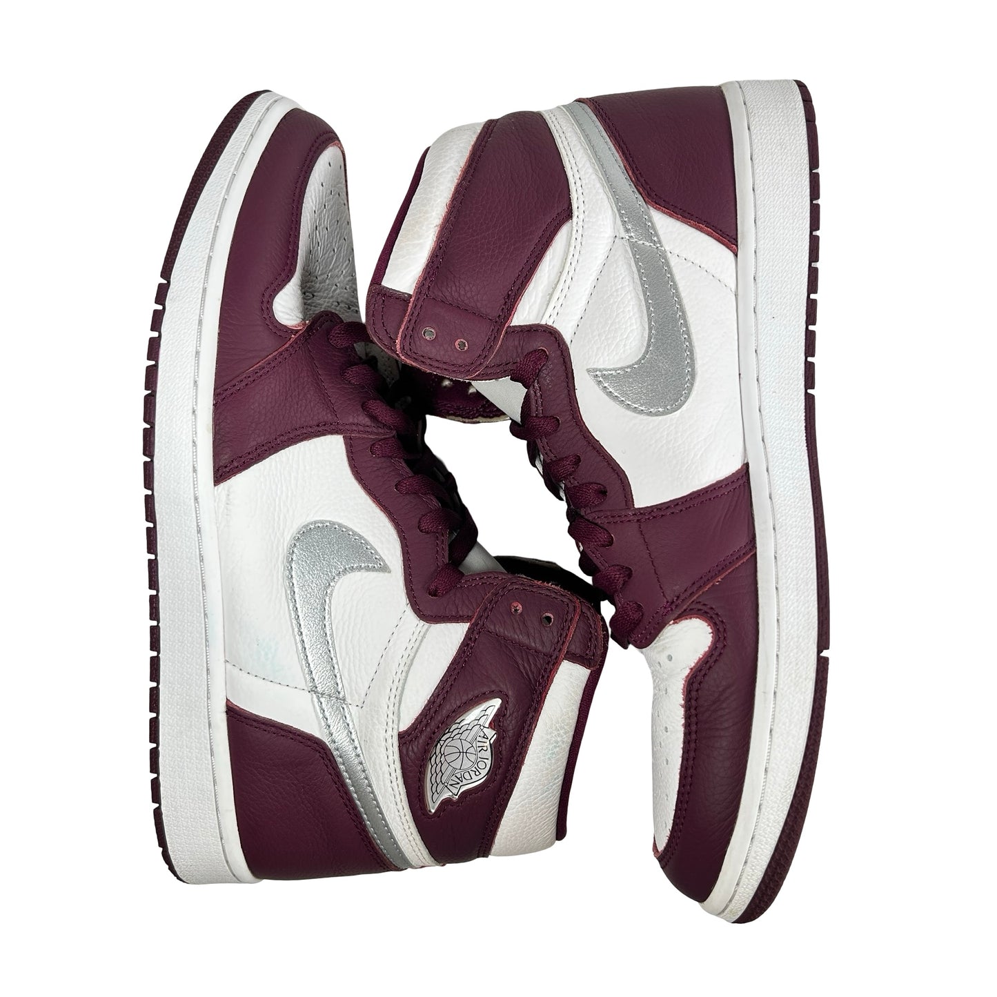 555088 611 Jordan 1 Retro High OG Bordeaux [USED] - 12 M (Used)