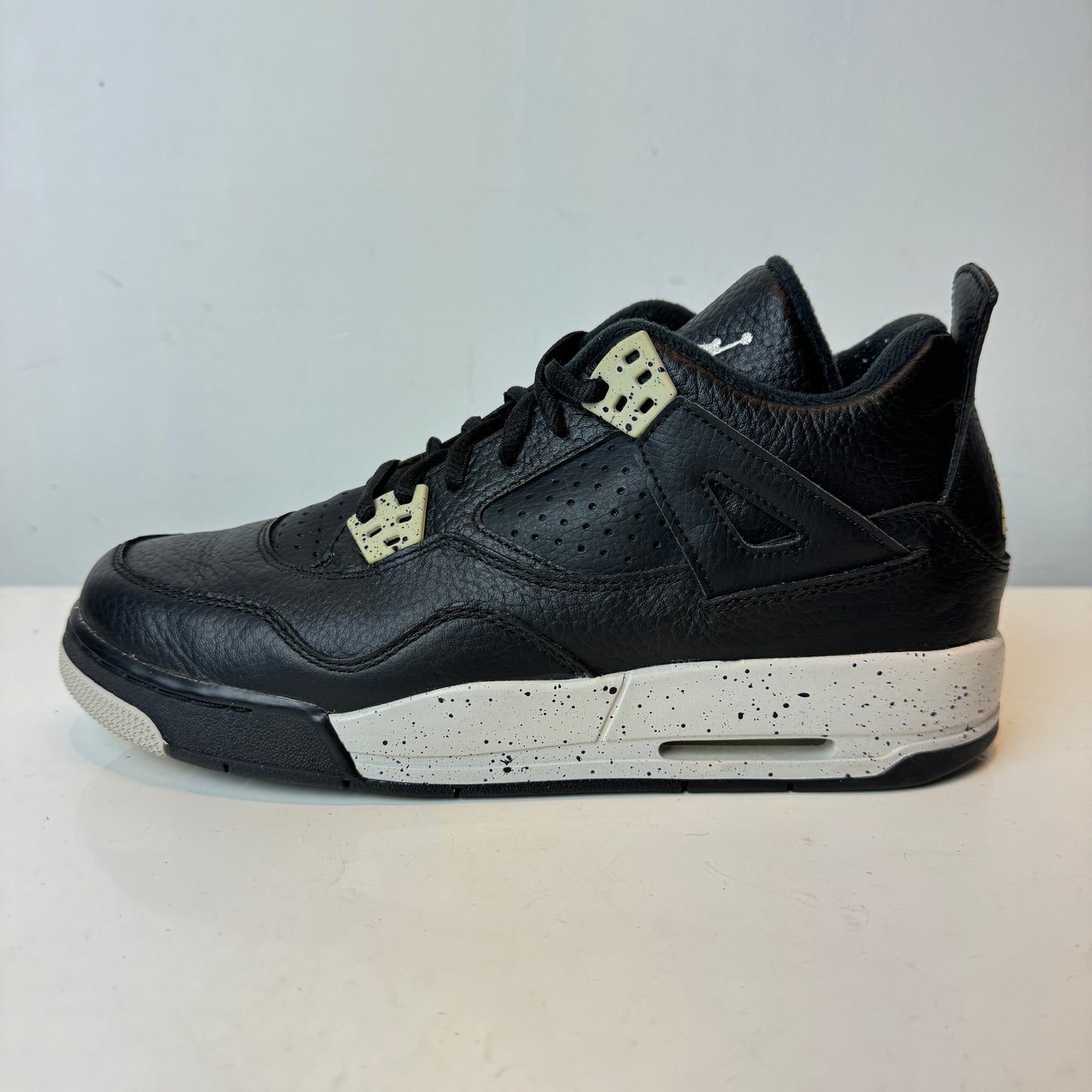 408452 003 Jordan 4 Retro Oreo (2015) (GS) [USED] - 7 Y (Used) (No Box)