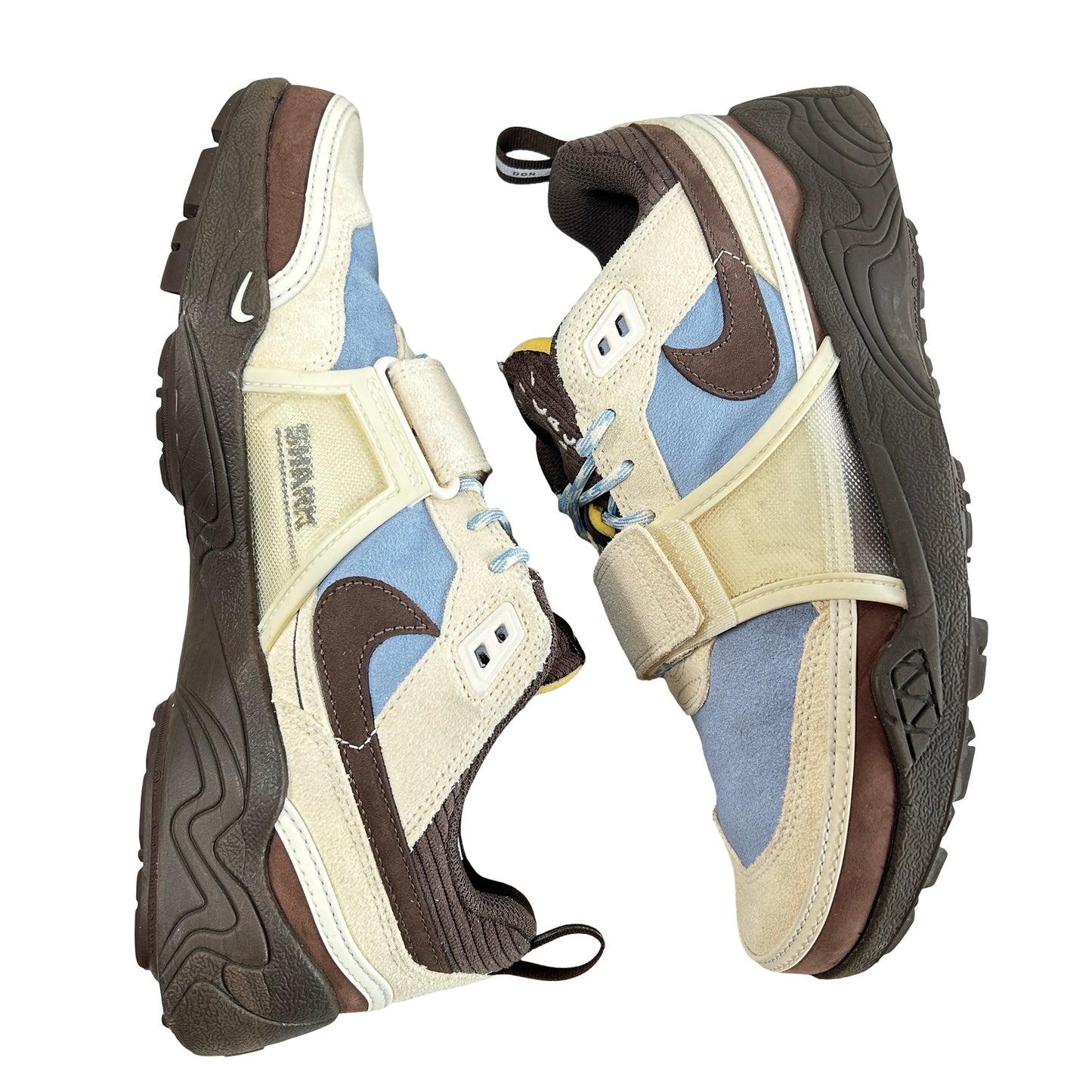 HQ3072 400 Nike Zoom Field Jaxx Travis Scott Leche Blue [USED] - 9.5 M (Used)