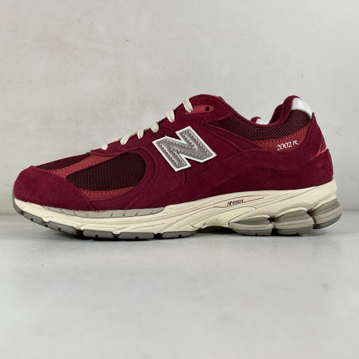 M2002RHA New Balance 2002R Bordeaux [USED] - 11 M (Used)