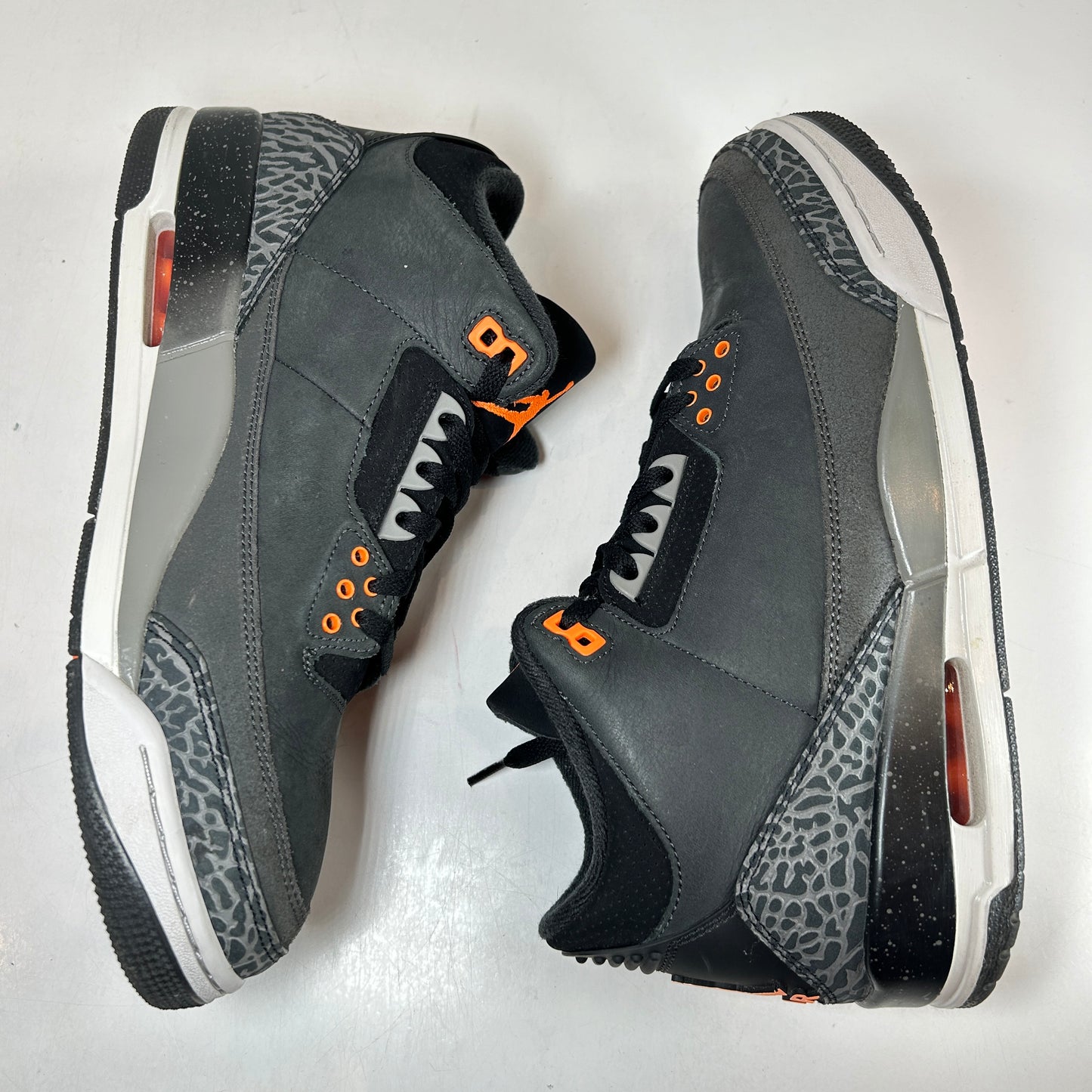 CT8532 080 Jordan 3 Retro Fear Pack (2023) [USED] - 10.5 M (Used3)