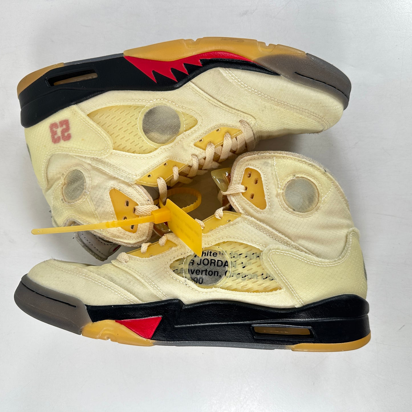 DH8565 100 Jordan 5 Off-White Sail [USED] - 10.5 M (Used)