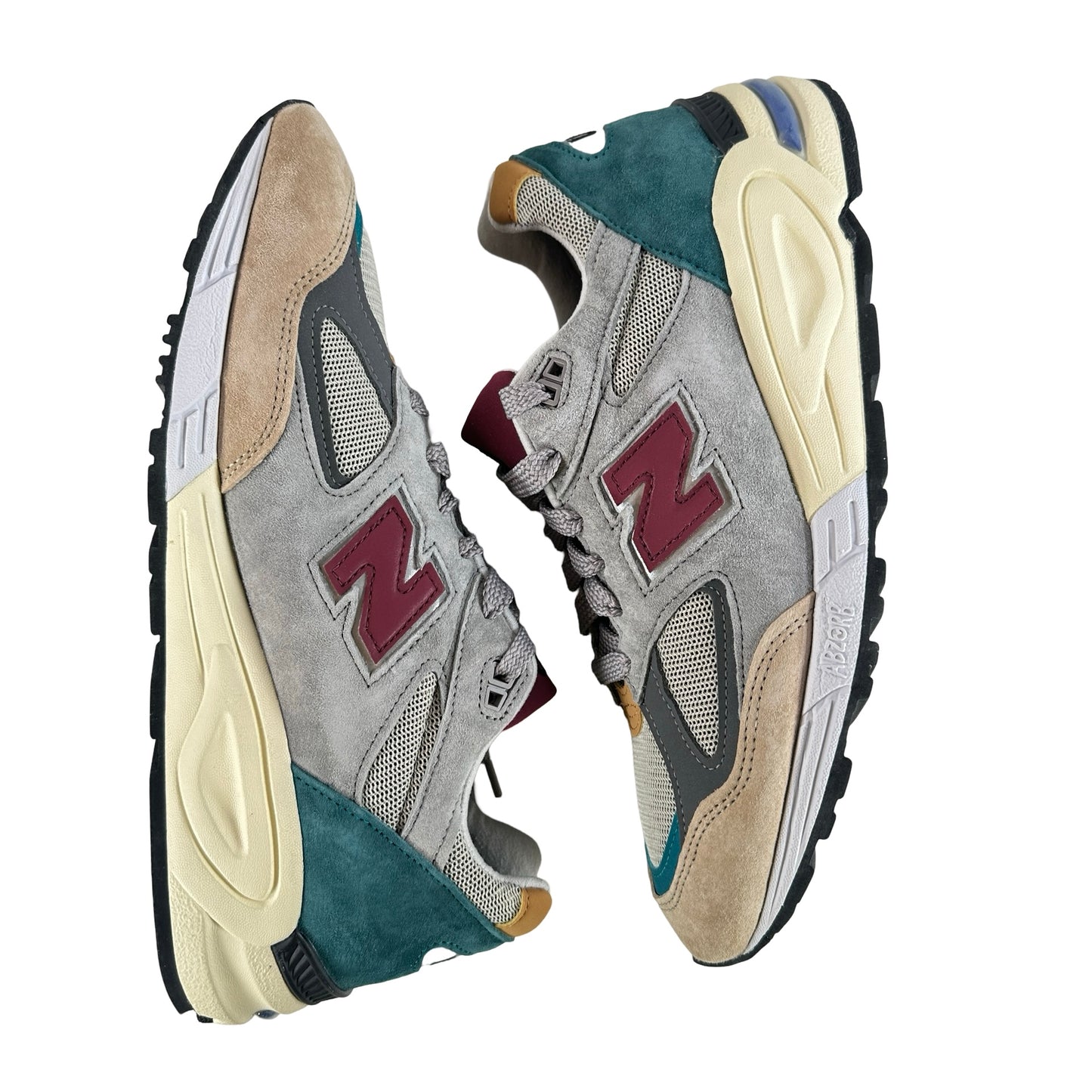 M990CP2 New Balance 990v2 Grey Green Maroon [USED] - 11 M (Used)