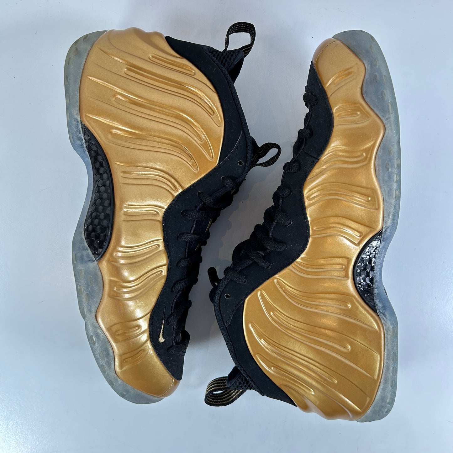 314996 700 Nike Air Foamposite One Metallic Gold [USED] - 11 M (Used)