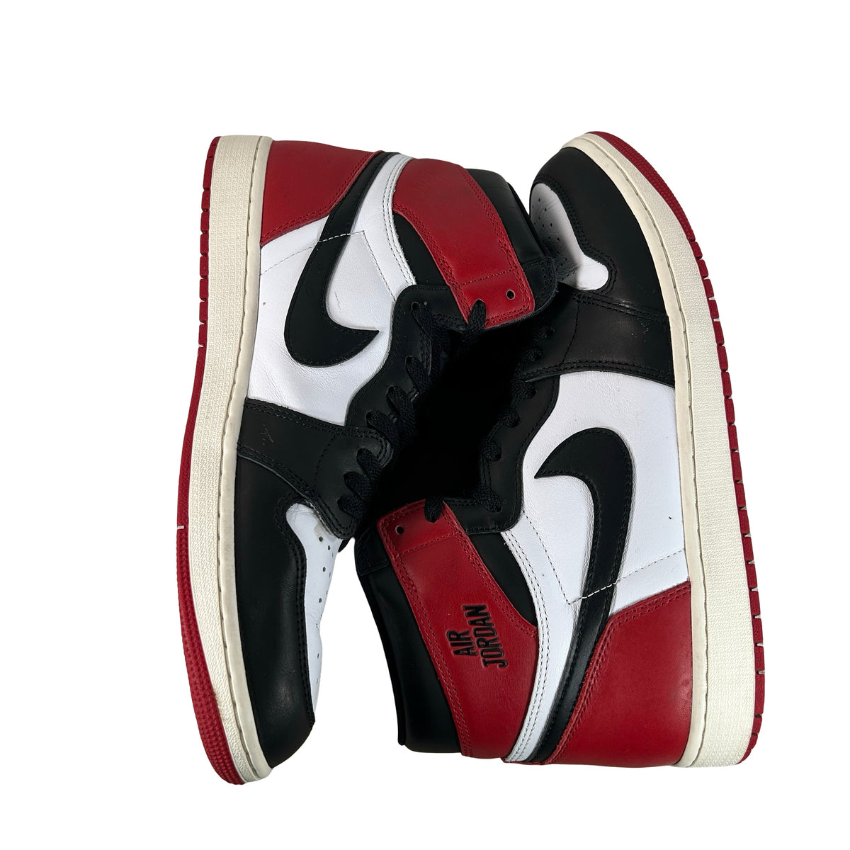 DZ5485 106 Jordan 1 Retro High OG Black Toe Reimagined [USED] - 13 M (Used6)