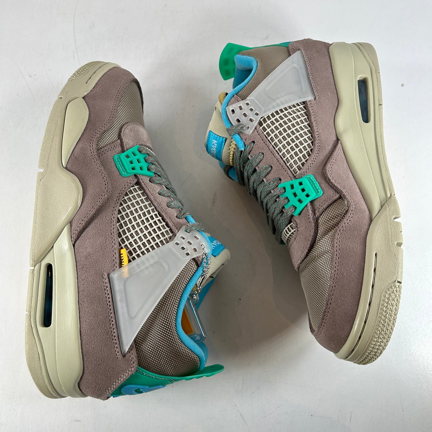 DJ5718 242 Jordan 4 Union Taupe Haze [USED] - 9.5 M (Used)