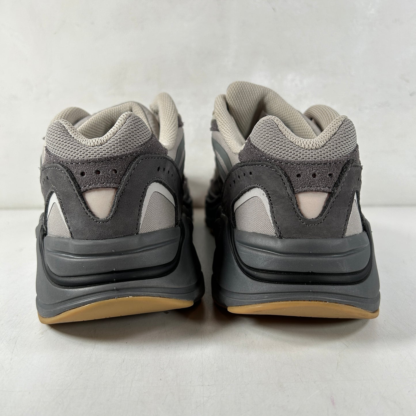 FU7914 Yeezy Boost 700 V2 Tephra [USED] - 8 M (VNDS)