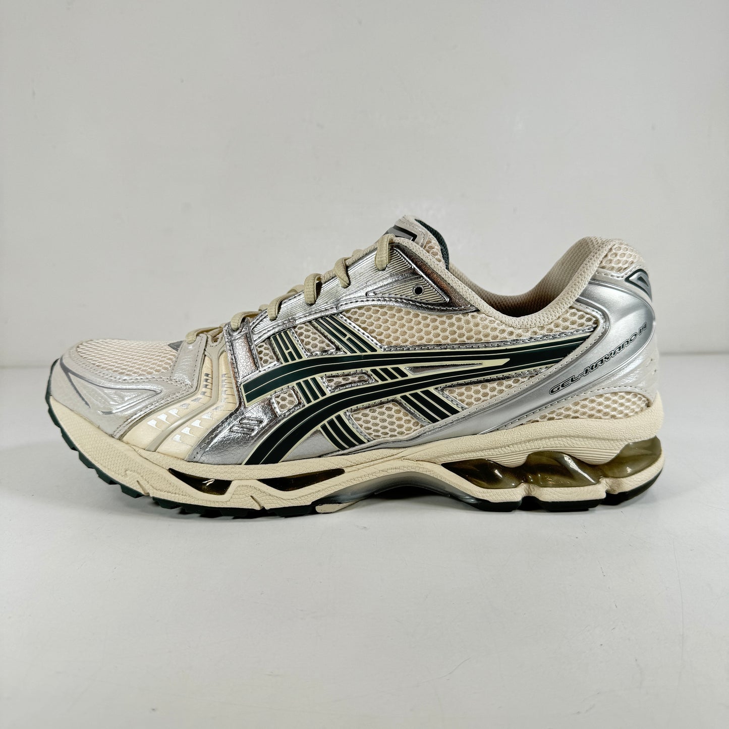 1201A019 200 ASICS Gel-Kayano 14 Birch Dark Pewter [USED] - 13 M (Used)