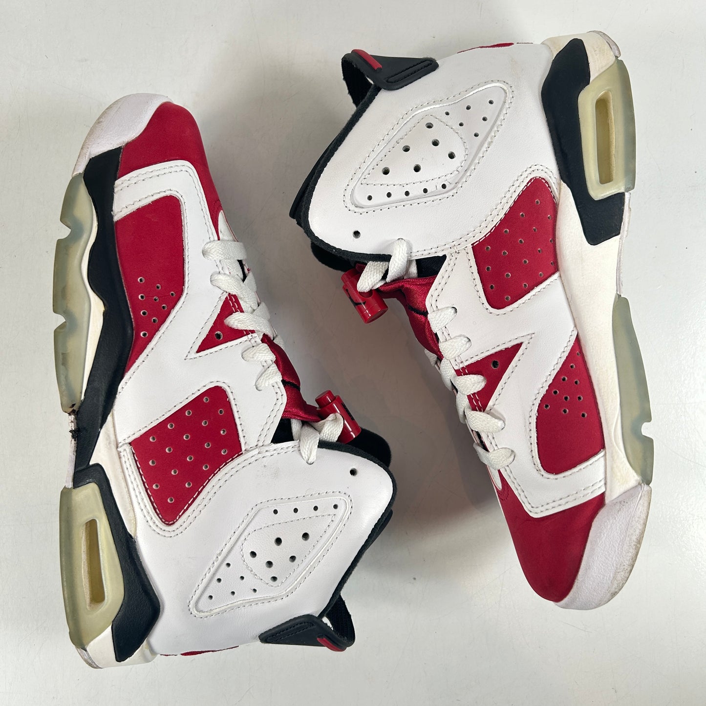 384665 106 Jordan 6 Retro Carmine (2021) (GS) [USED] - 4 Y (Used)