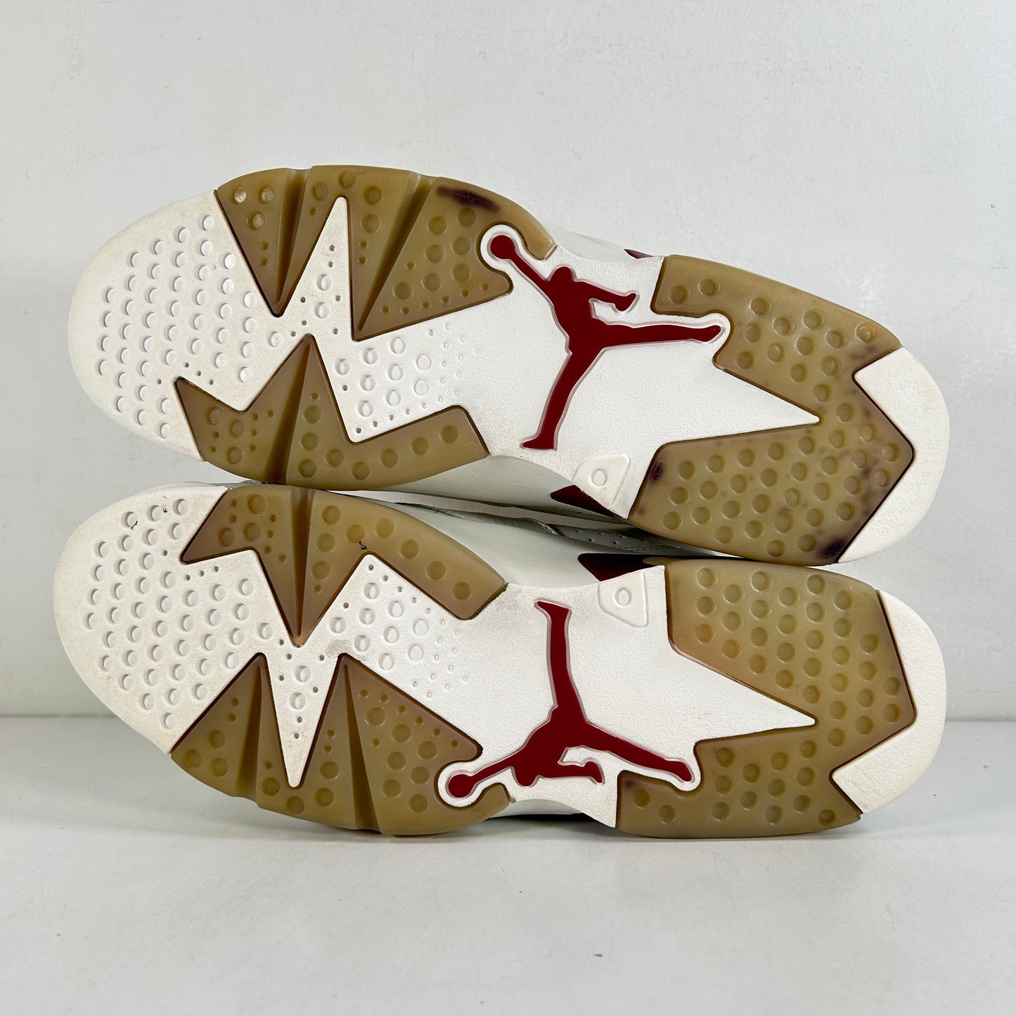 384664 116 Jordan 6 Retro Maroon (2015) [USED] - 10.5 M (VNDS) (Replace Box)