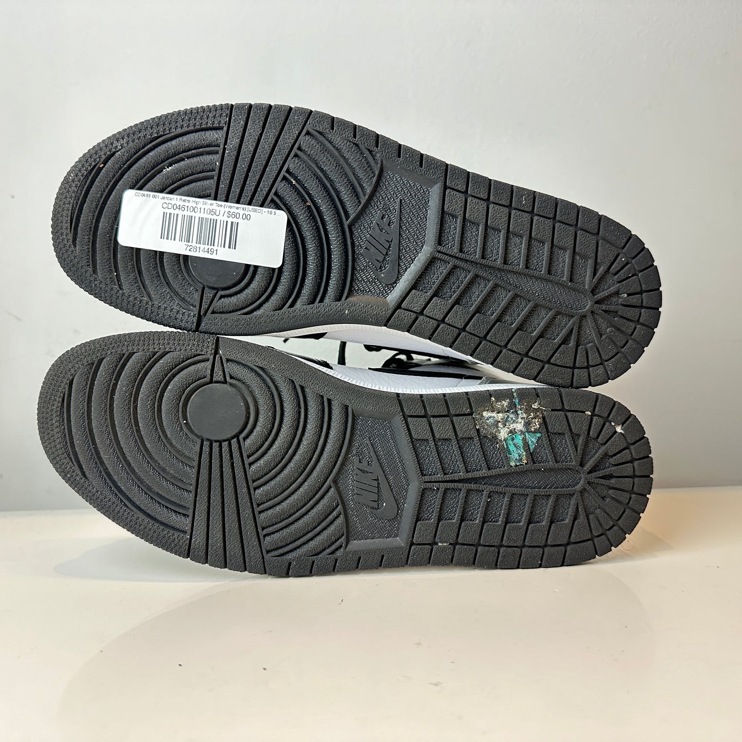 CD0461 001 Jordan 1 Retro High Silver Toe (Women's) [USED] - 10.5 W (Used)