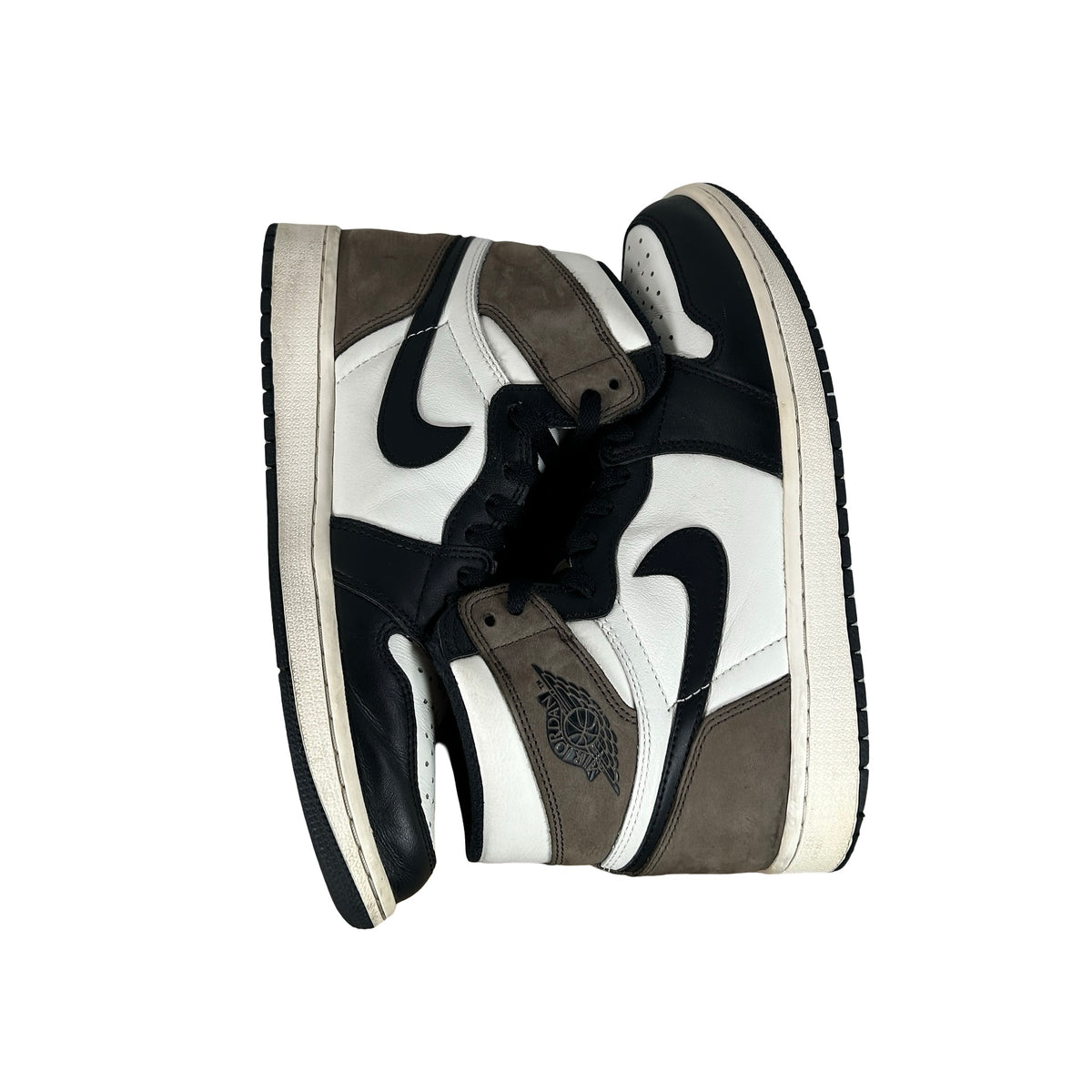 555088 105 Jordan 1 Mocha [USED] - 9 M (Used10)