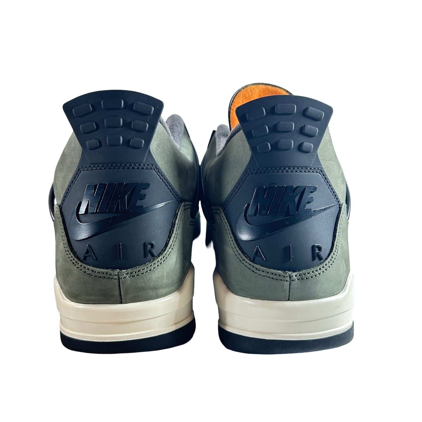 IB1519 200 Jordan 4 Retro OG SP Undefeated (2025) [USED] - 13 M (Used8)