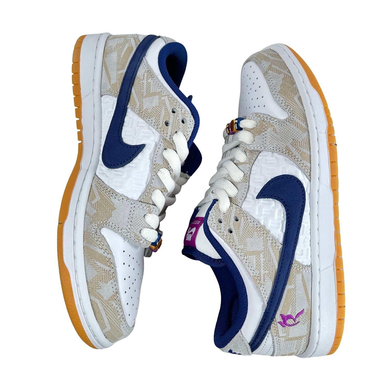 FZ5251 001 Rayssa Leal x Nike SB Dunk Low [USED] - 7 M (Used)
