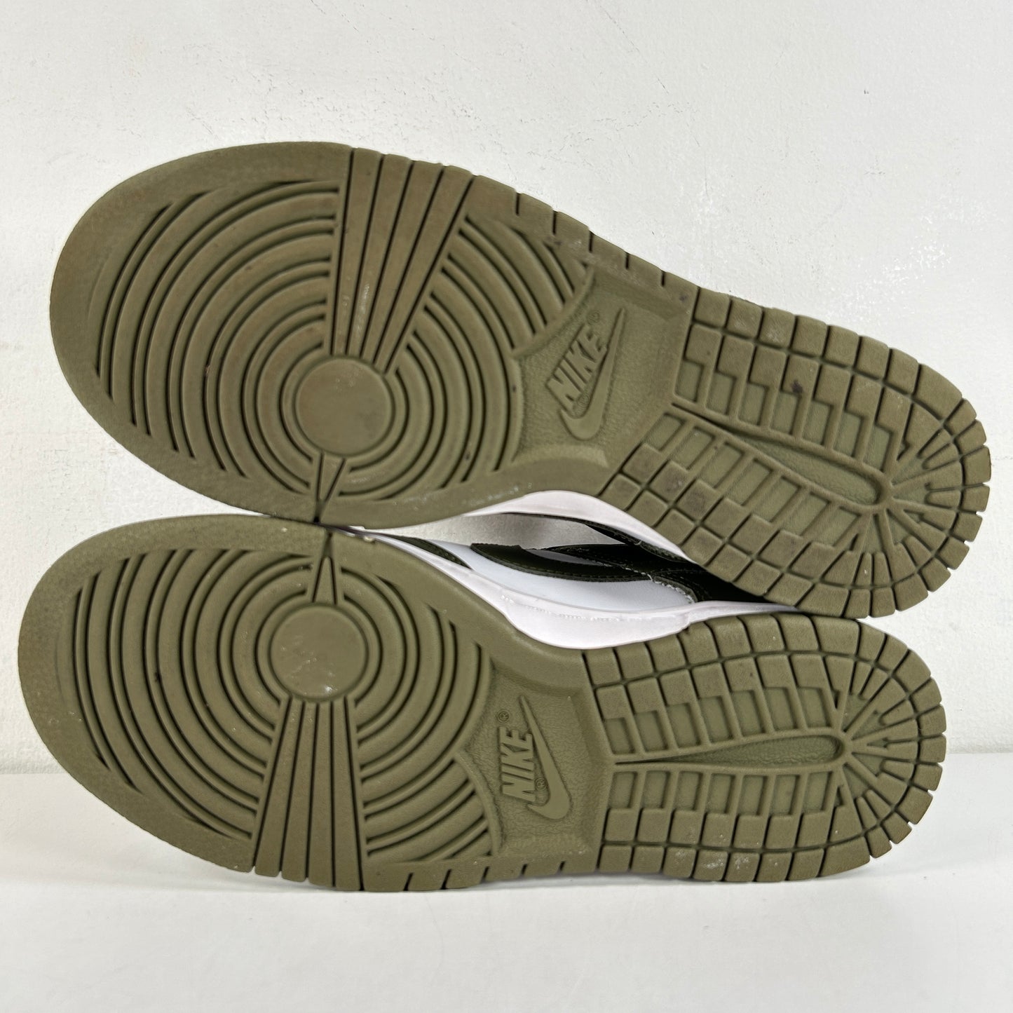 DD1503 120 Nike Dunk Low Medium Olive (Women's) [USED] - 6.5 W (Used)