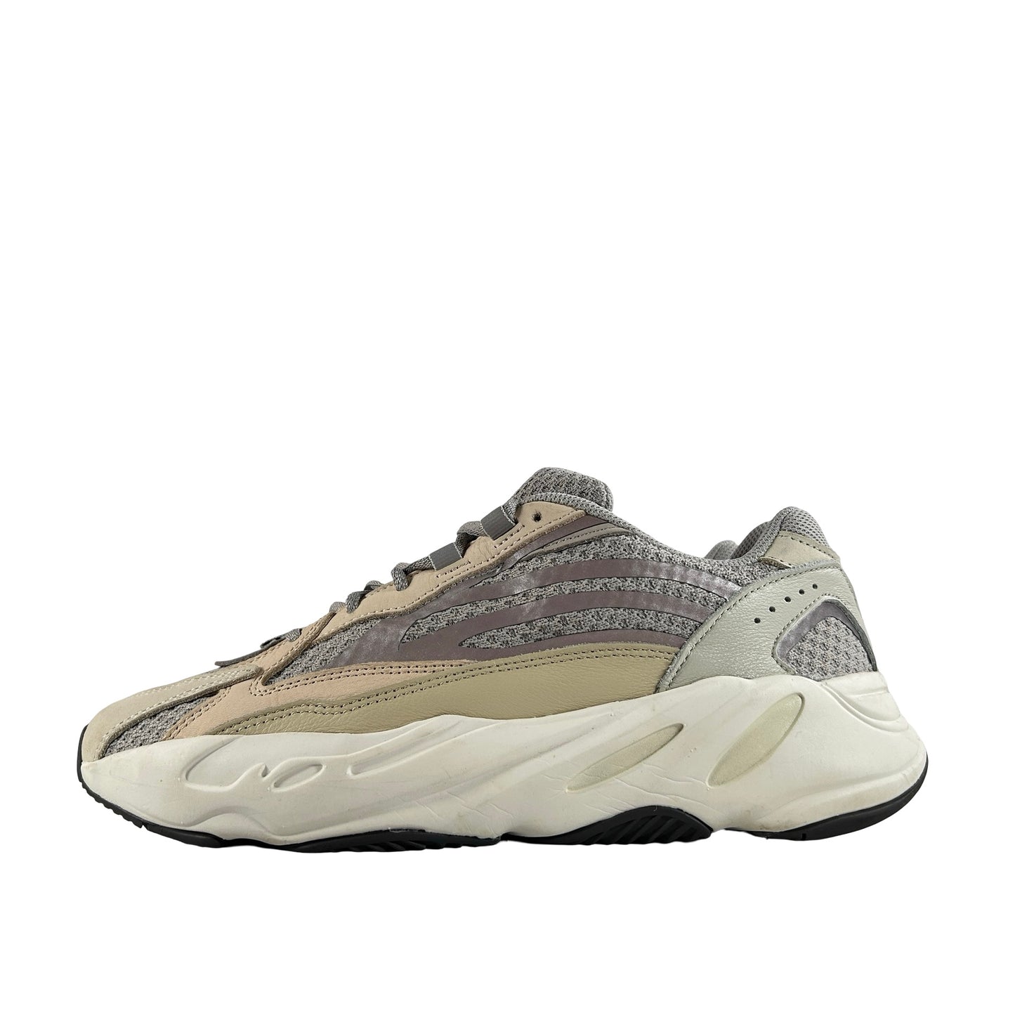 GY7924 adidas Yeezy Boost 700 V2 Crema