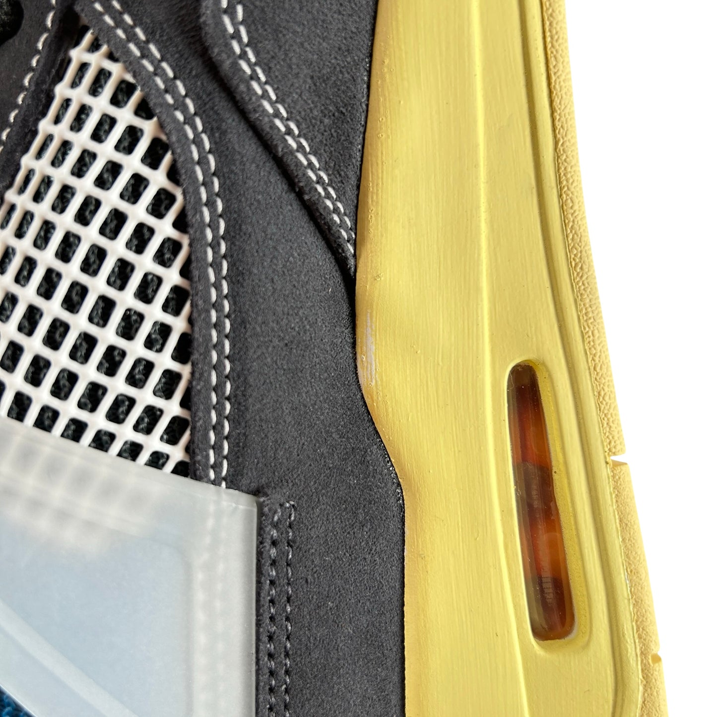 DC9533 001 Jordan 4 Union Off Noir [CONDITIONAL] - 8.5 M (Missing Paint Inner Left Midsole)