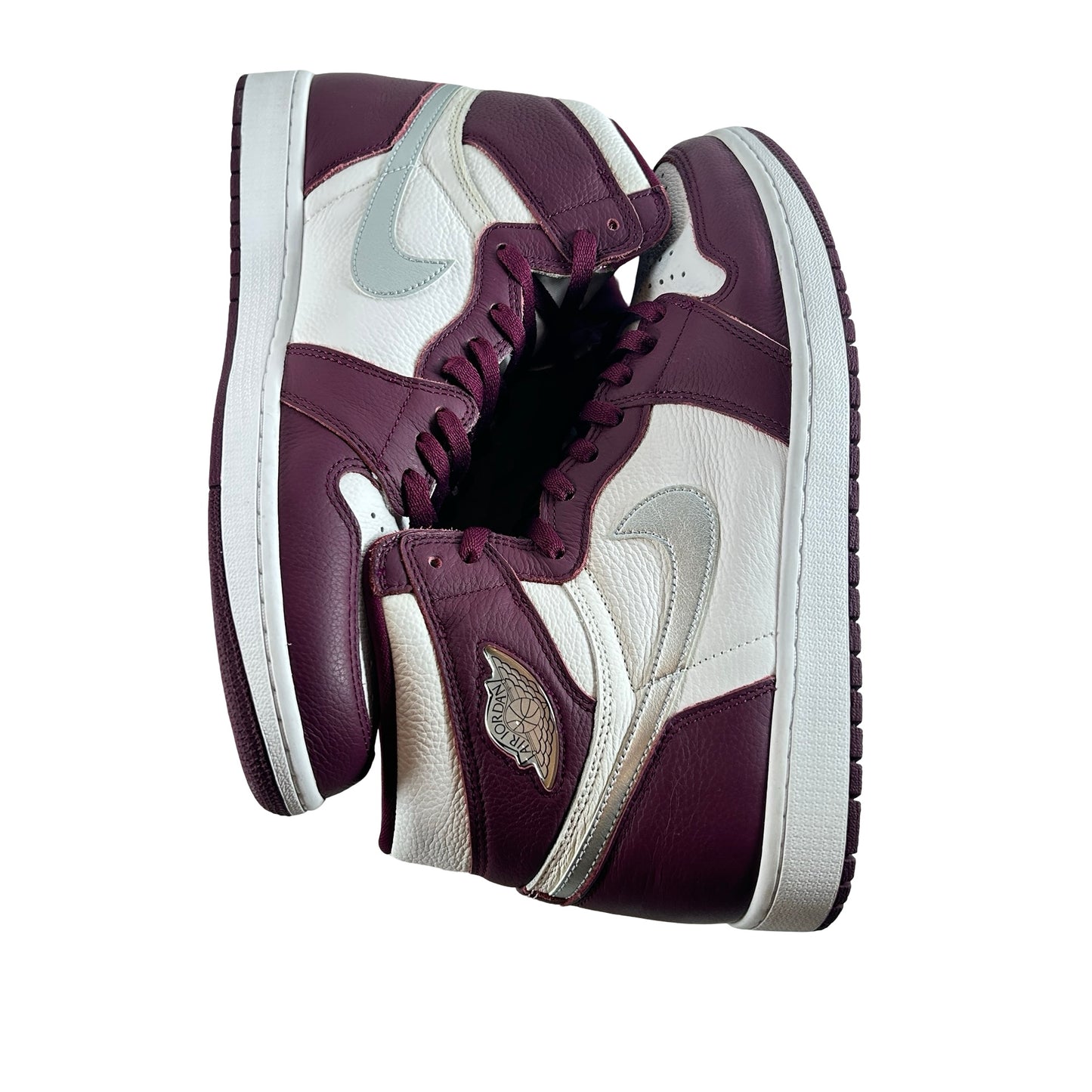 555088 611 Jordan 1 Retro High OG Bordeaux [USED] - 13 M (VNDS) (No Box)