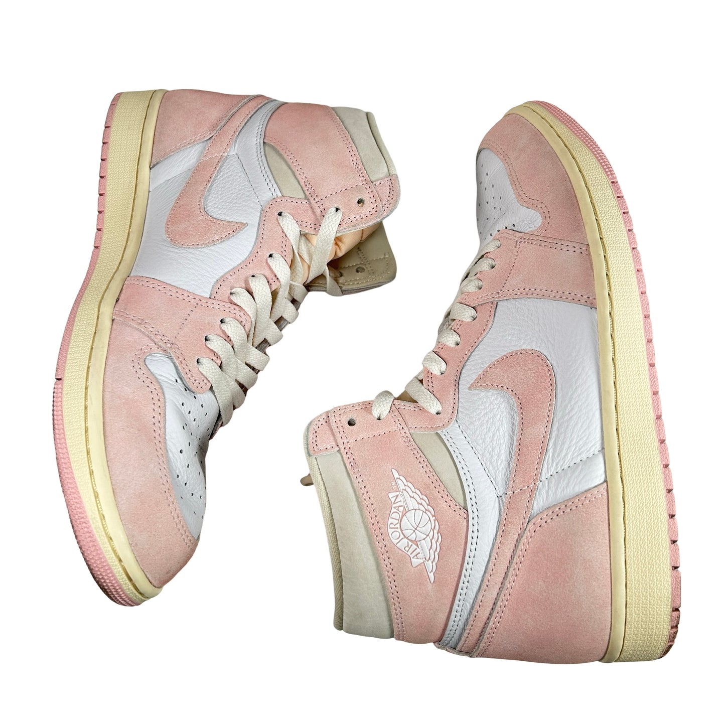 FD2596 600 Jordan 1 Retro High OG Washed Pink [USED] - 12 W (Used)