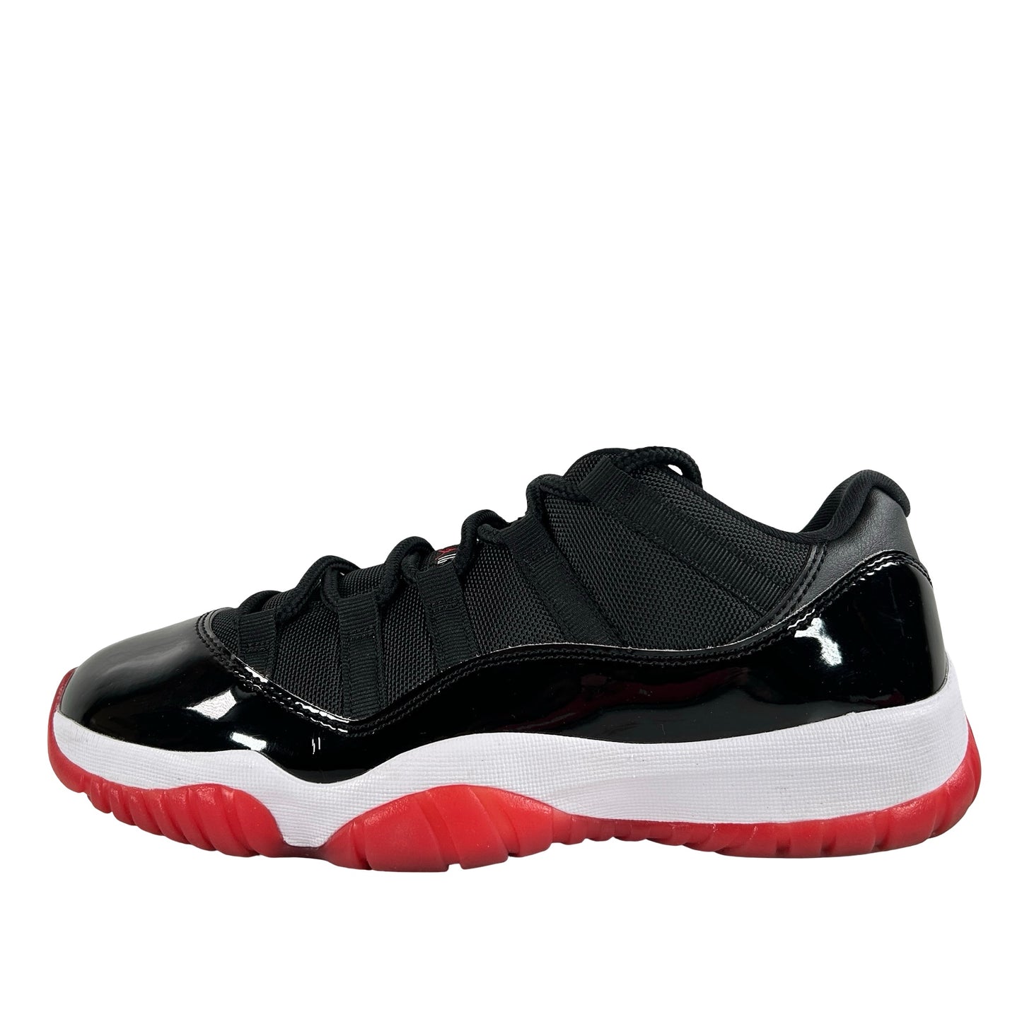 FV5104 006 Jordan 11 Retro Low Bred (2025) - 9 M (Used)