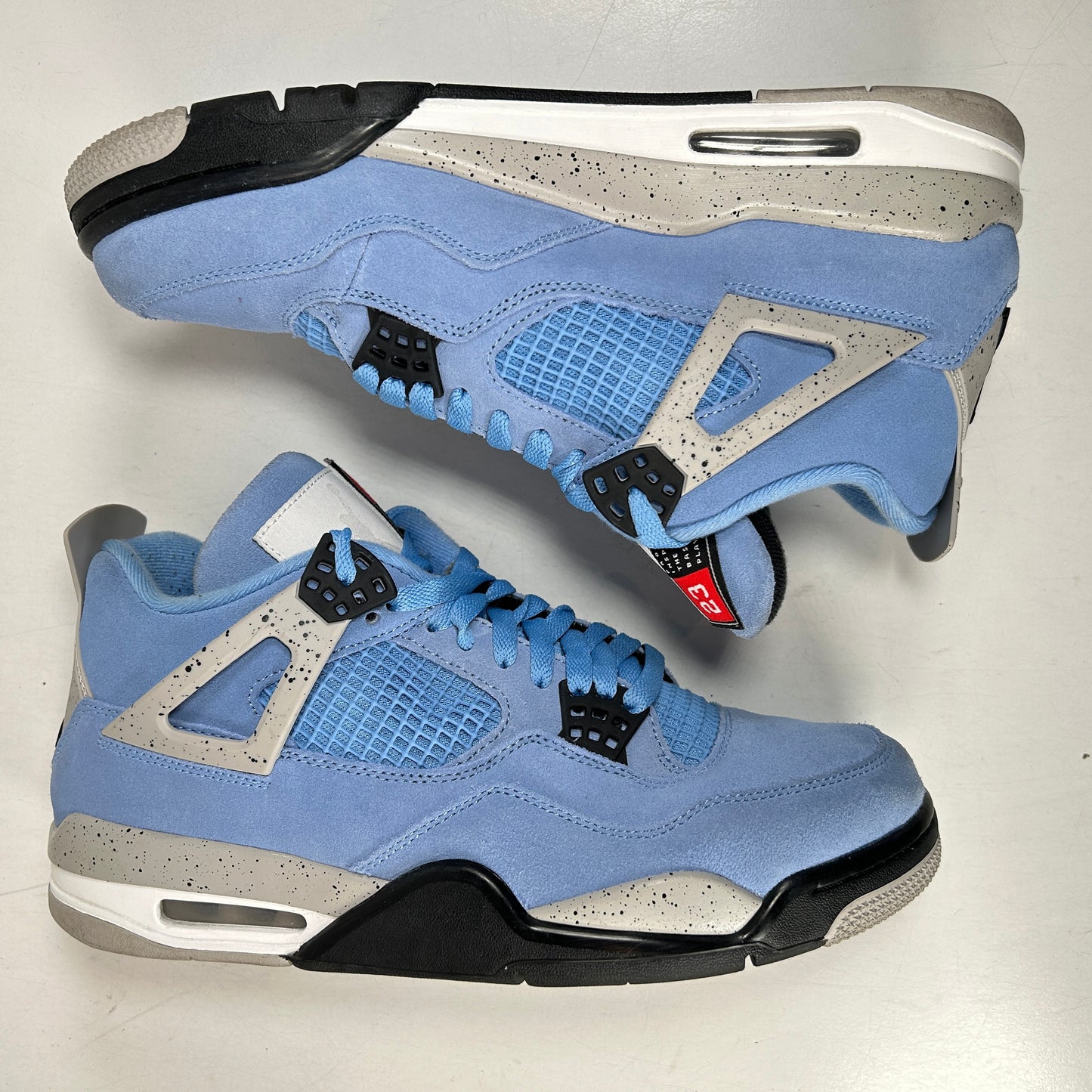 CT8527 400 Jordan 4 University Blue [USED] - 10 M (Used)