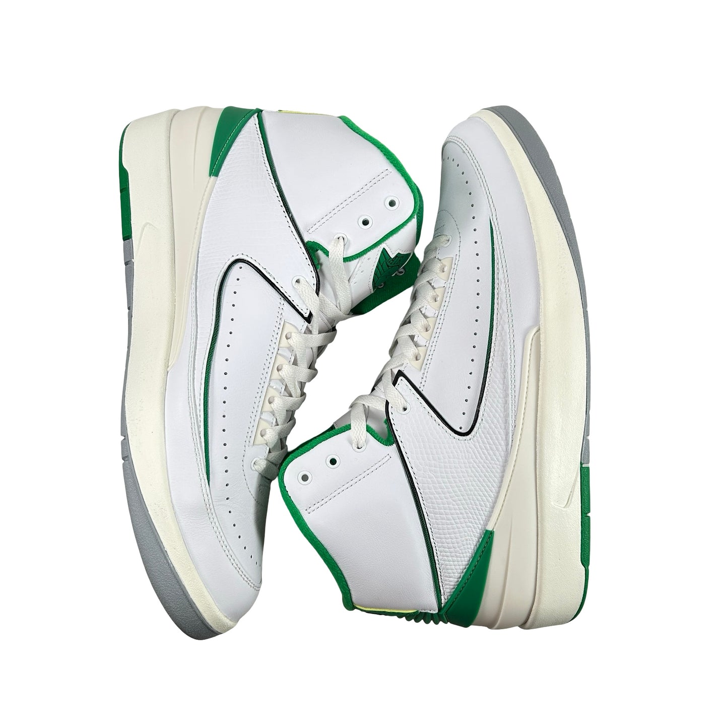 DR8884 103 Jordan 2 Retro Lucky Green - 12 M (Used)