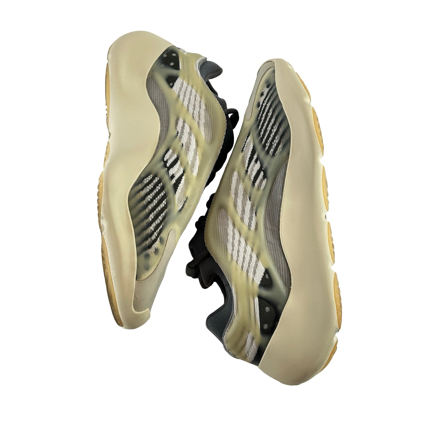 ID1674 adidas Yeezy 700 V3 Fade Salt [USED] - 12.5 M (Used) (No Box)